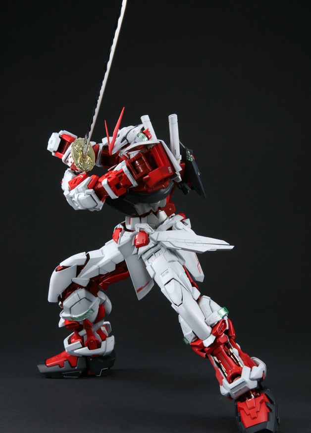 PG 1/60 GUNDAM ASTRAY RED FRAME