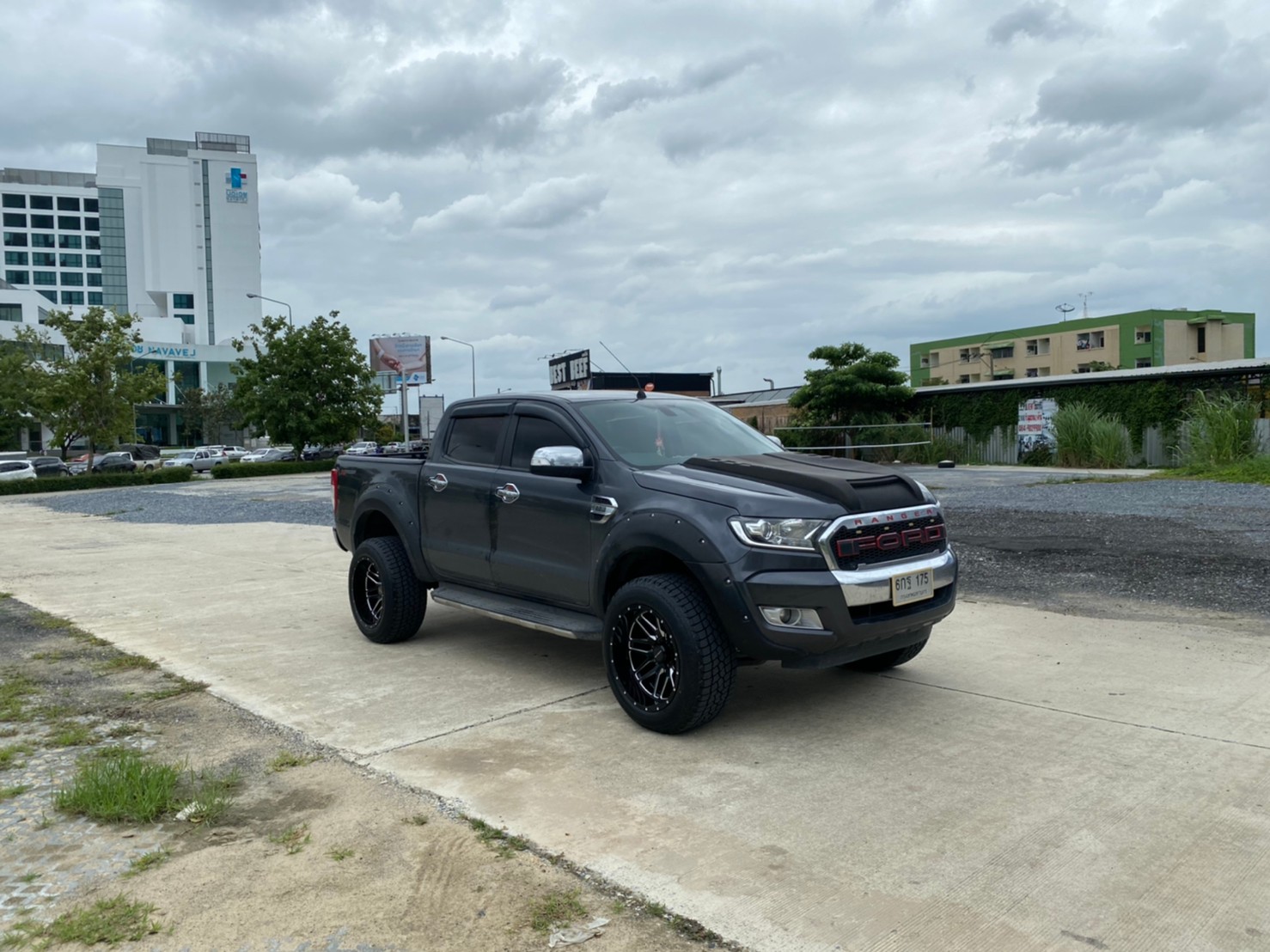 FORD ทรงเมกา ล้อเทพลึกสุดตาราง