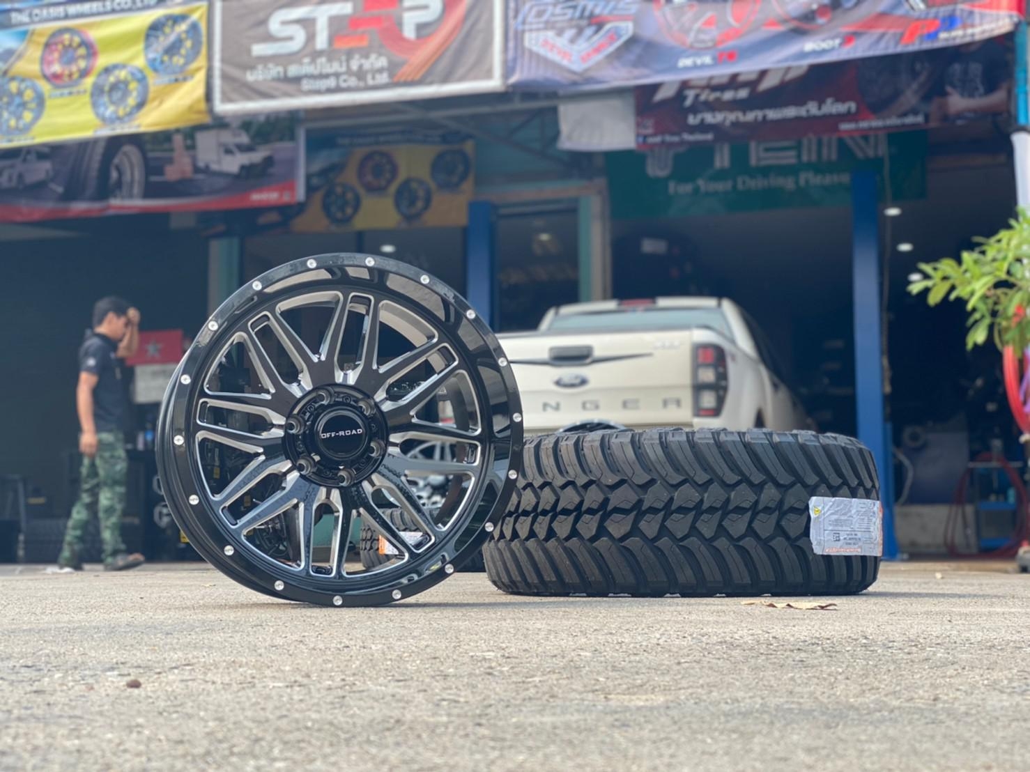 ล้อขอบ20 ออฟลึกๆ สนใจแต่งแนวนี้สอบถามได้ครับ 20X12.0 ET-44 6/139.7 ยาง #AMP