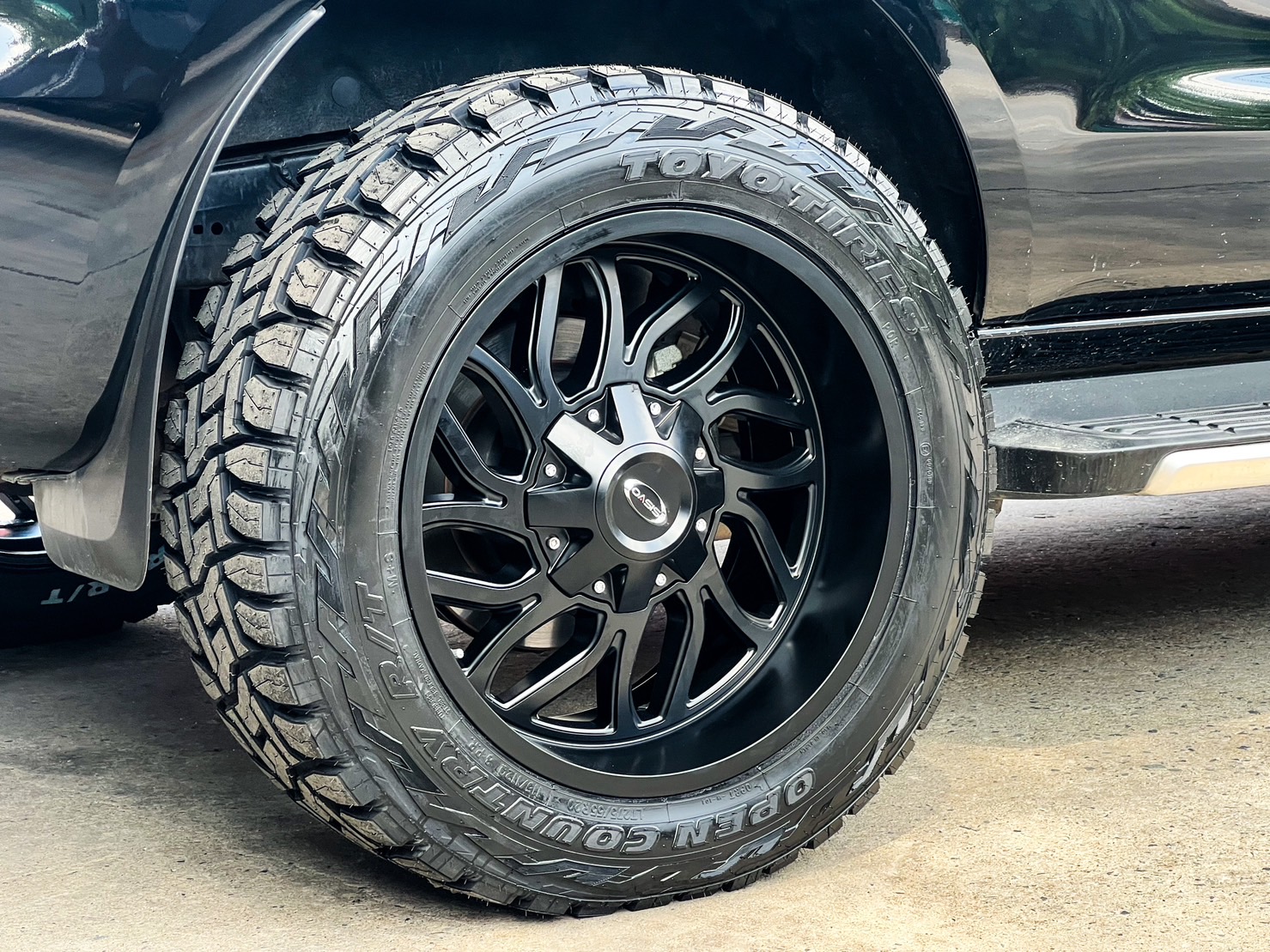 FORD EVEREST จองคิวมาจาก จันทบุรี คันนี้เดิมไม่ยก ทรงนี้เลย