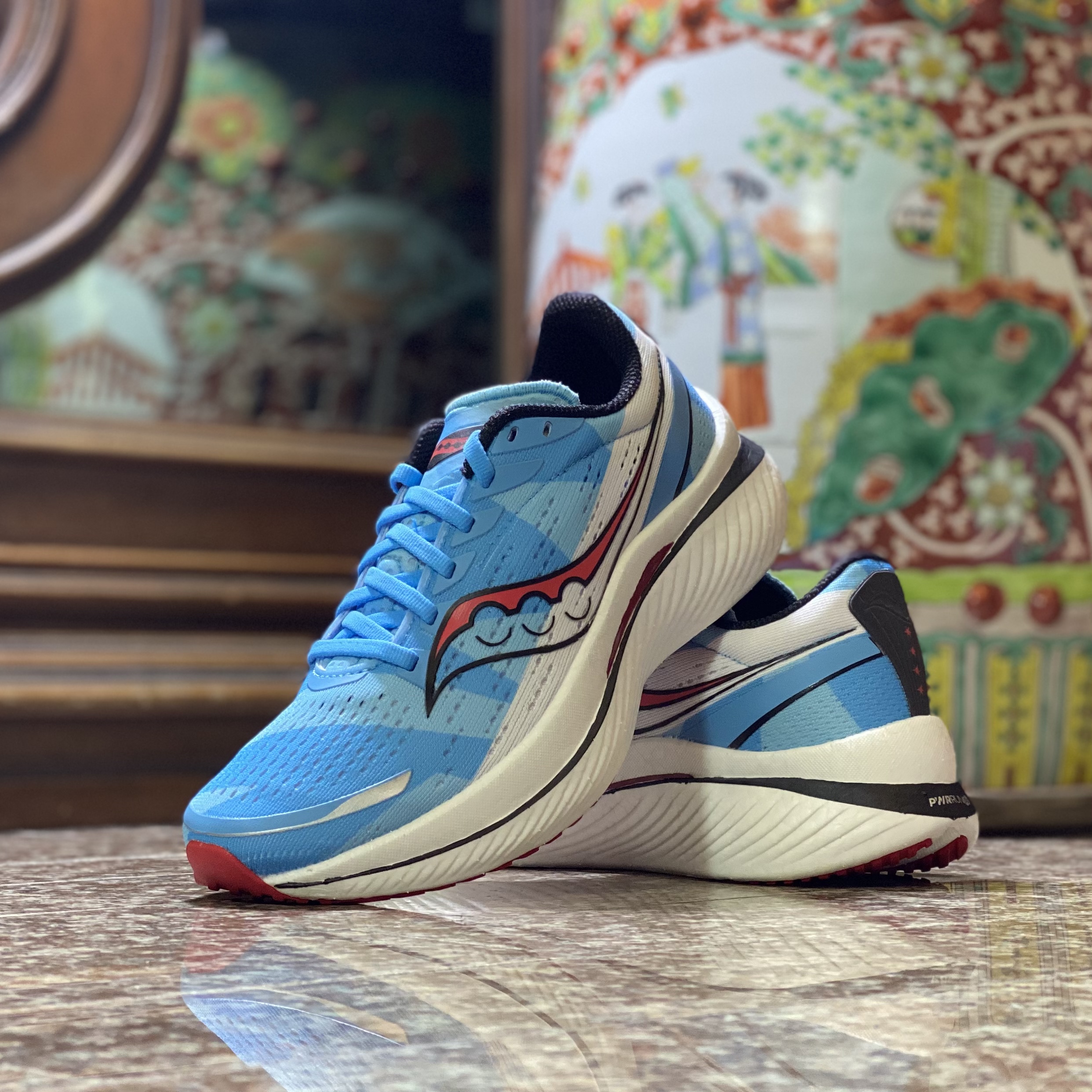 รองเท้าวิ่ง Saucony Endorphin Speed 3 ‘LIMITED’ (W7US)