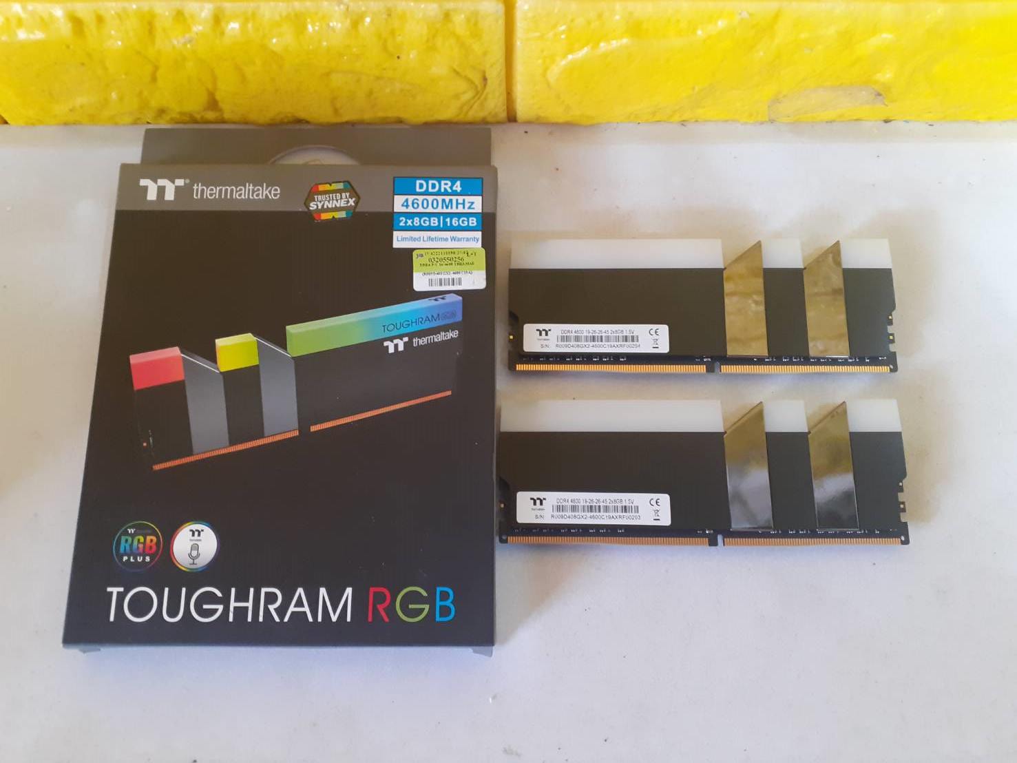 16GB (8GBx2) DDR4/4600 RAM PC (แรมพีซี) THERMALTAKE TOUGHRAM RGB BLACK
