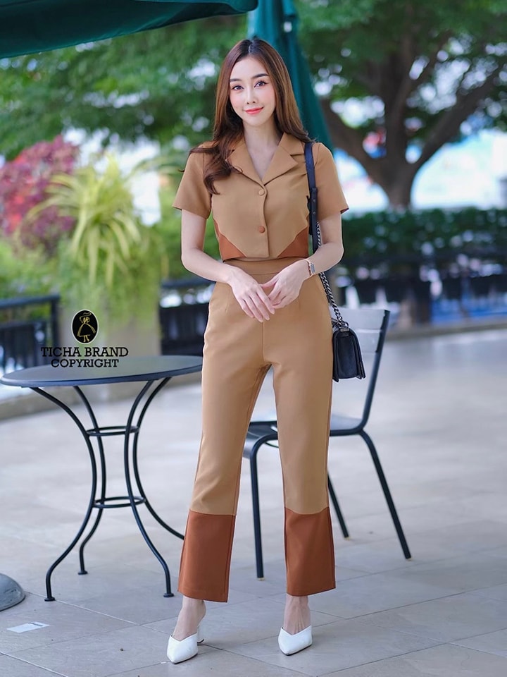 SET เสื้อครอป + กางเกงขายาว