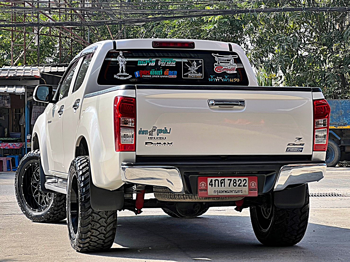 D-MAX แต่งทรงเมกาที่ STEP9