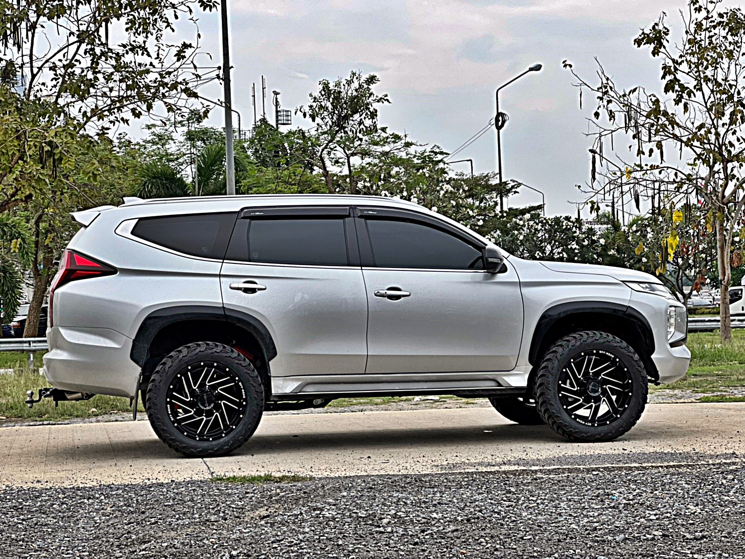 PAJERO ทรงเมกา ของพี่ปู_มลิกา_นักวอลเล่ย์_ทีมชาติไทย