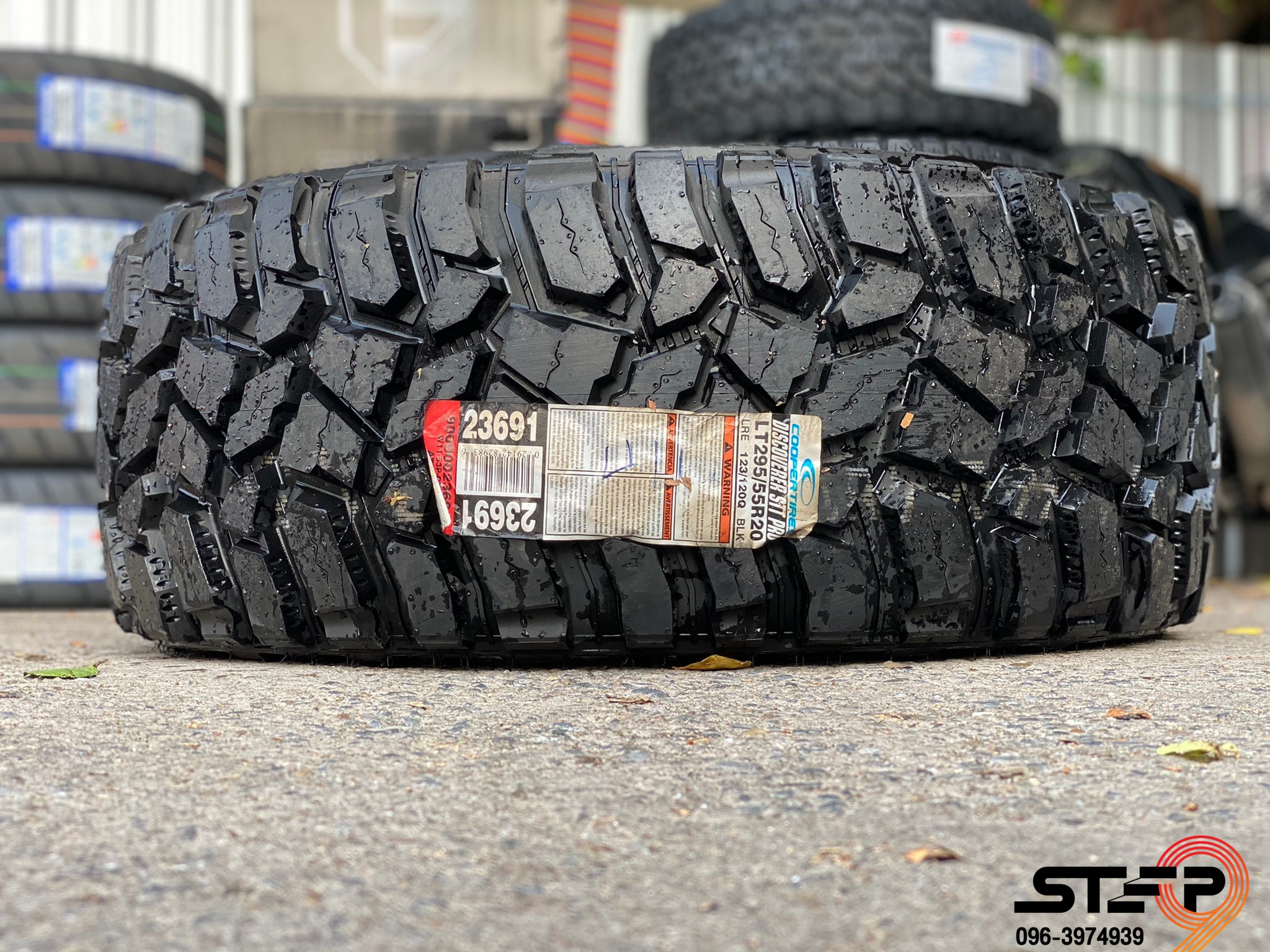 COOPER STT PRO 295/55-20 เส้น 8500 ปกติ 15000 ปี17