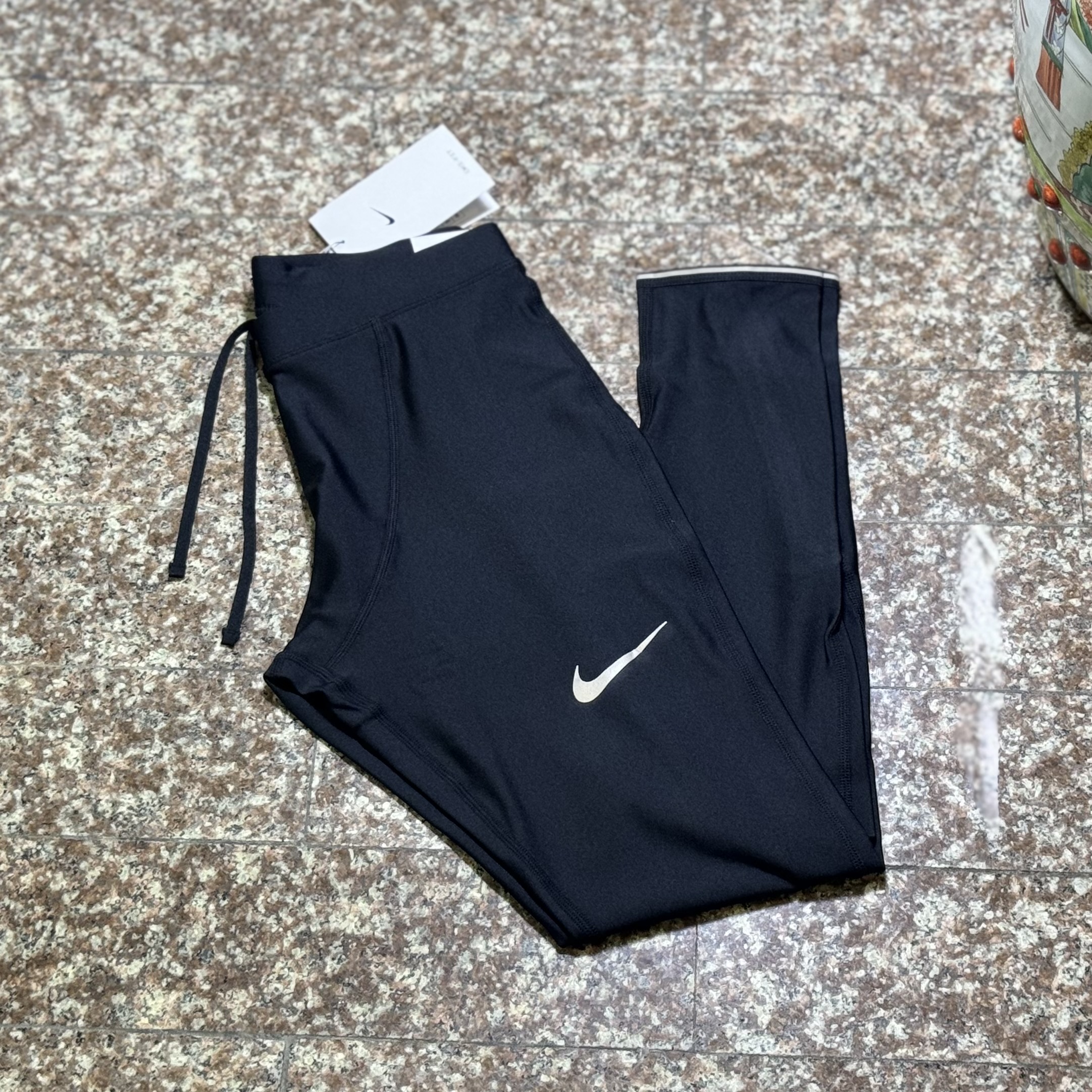 กางเกงวิ่ง Nike Dri-Fit Running Long Tights (S,M,L)