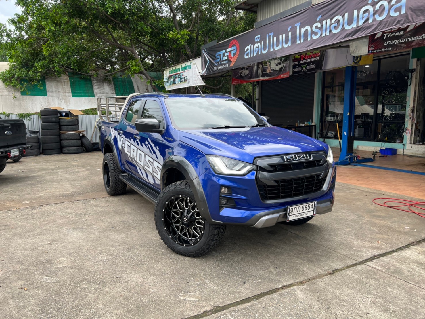 D-MAX ทรงเมกา ขอบ20