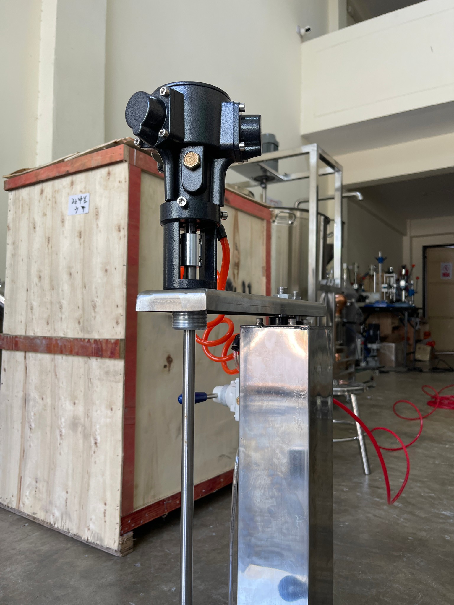 เครื่องปั่นผสม ต่อปั้มลม Pneumatic mixer seahui