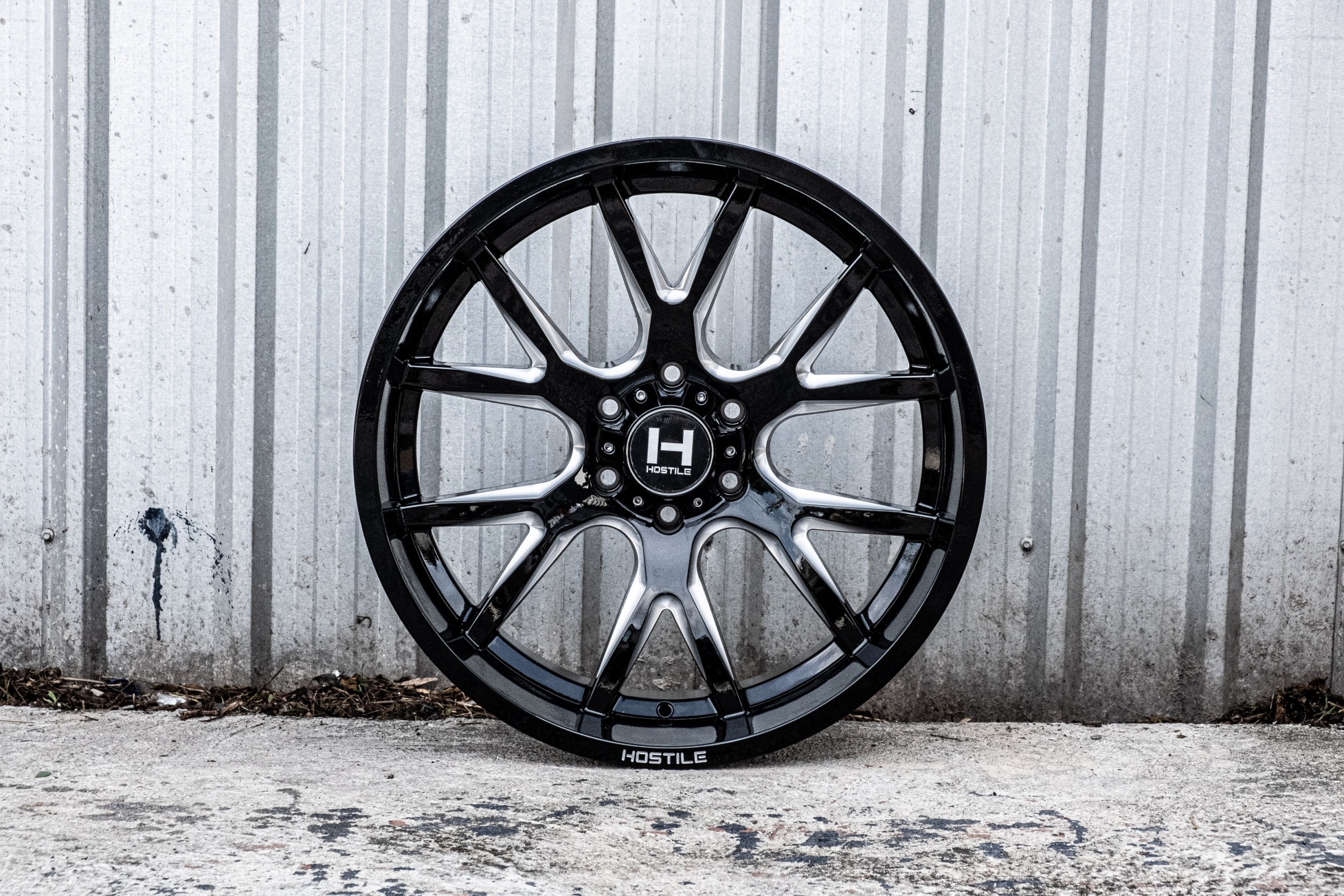ล้อเเท้นำเข้า HOSTILE! H113 22x10 6x139.7 ET -25 BLADE CUT