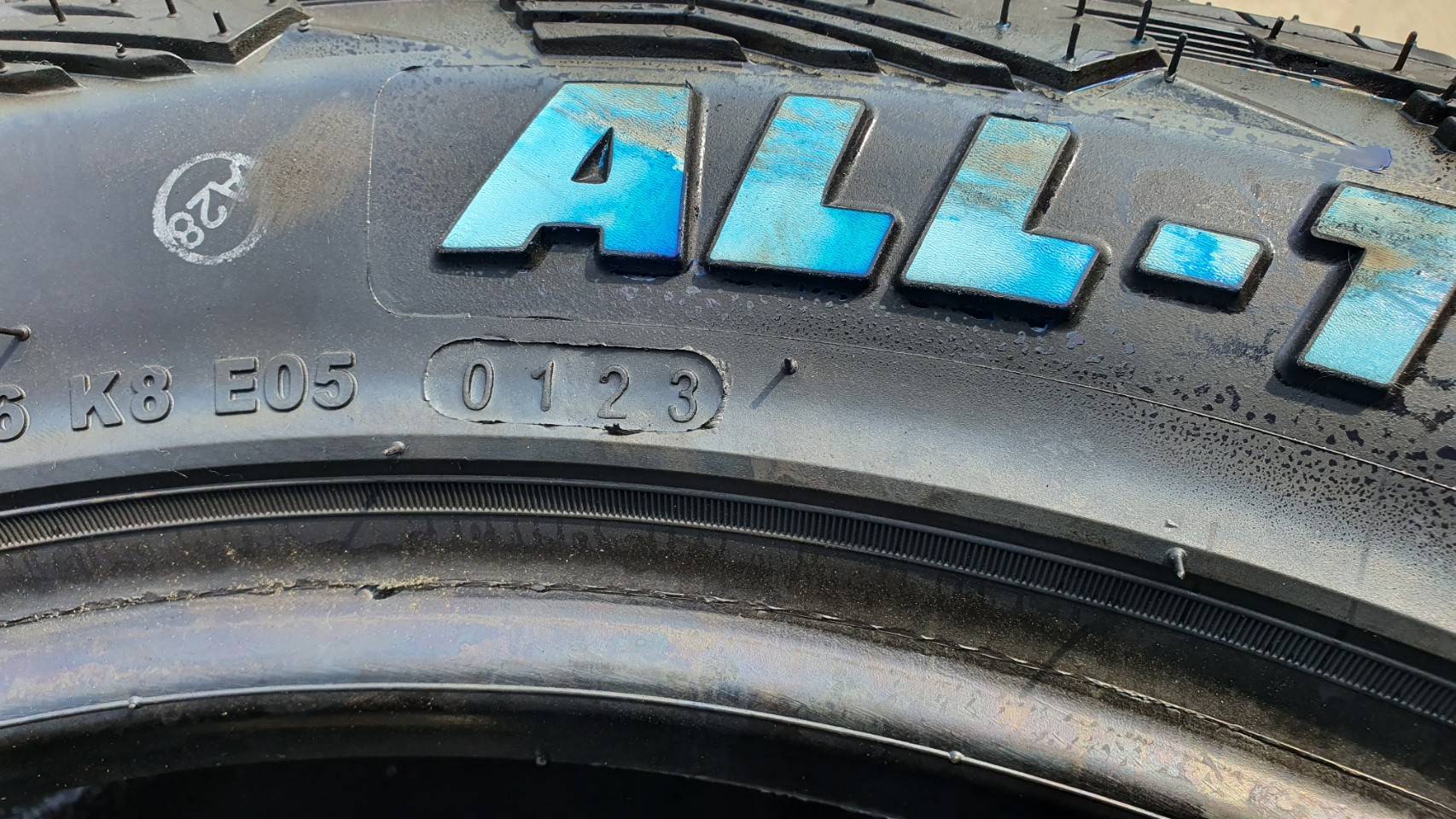 ยาง OTANI 265/50-20 SA2000 ปี01/23