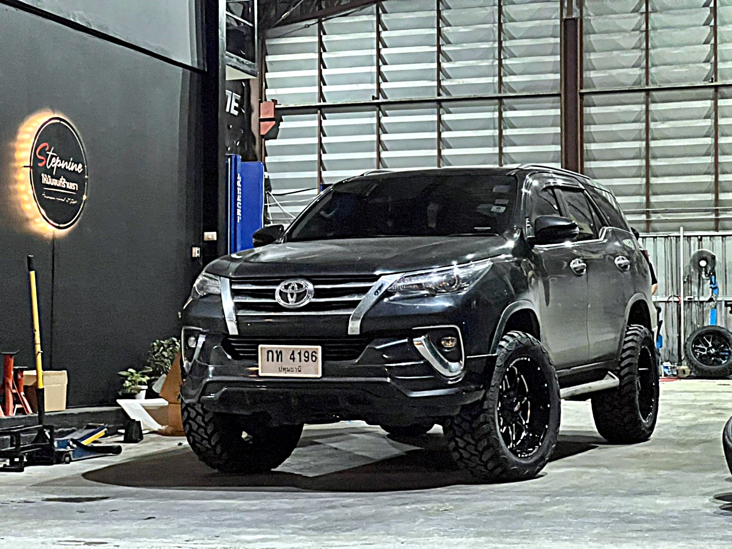 TOYOTA_FORTUNER_จองคิวมาจากปทุมธานี ทำทรงเมกาที่ STEP9