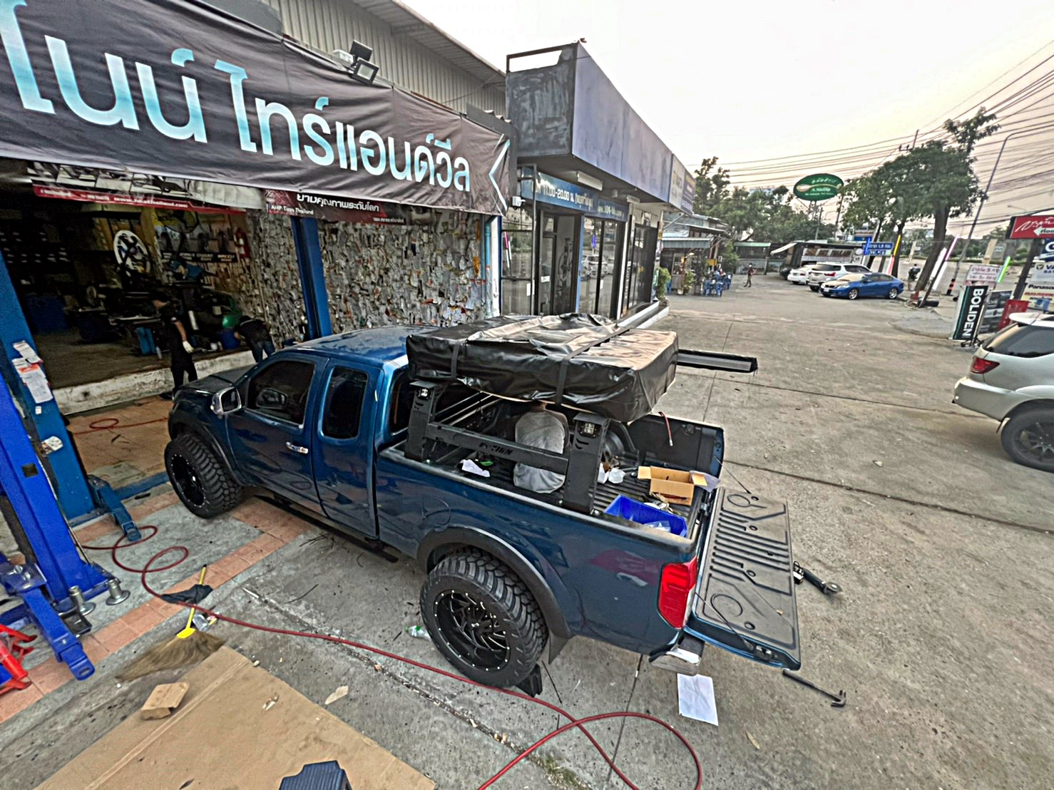 NISSAN_NAVARA_แปลงร่าง ทรงเมกา