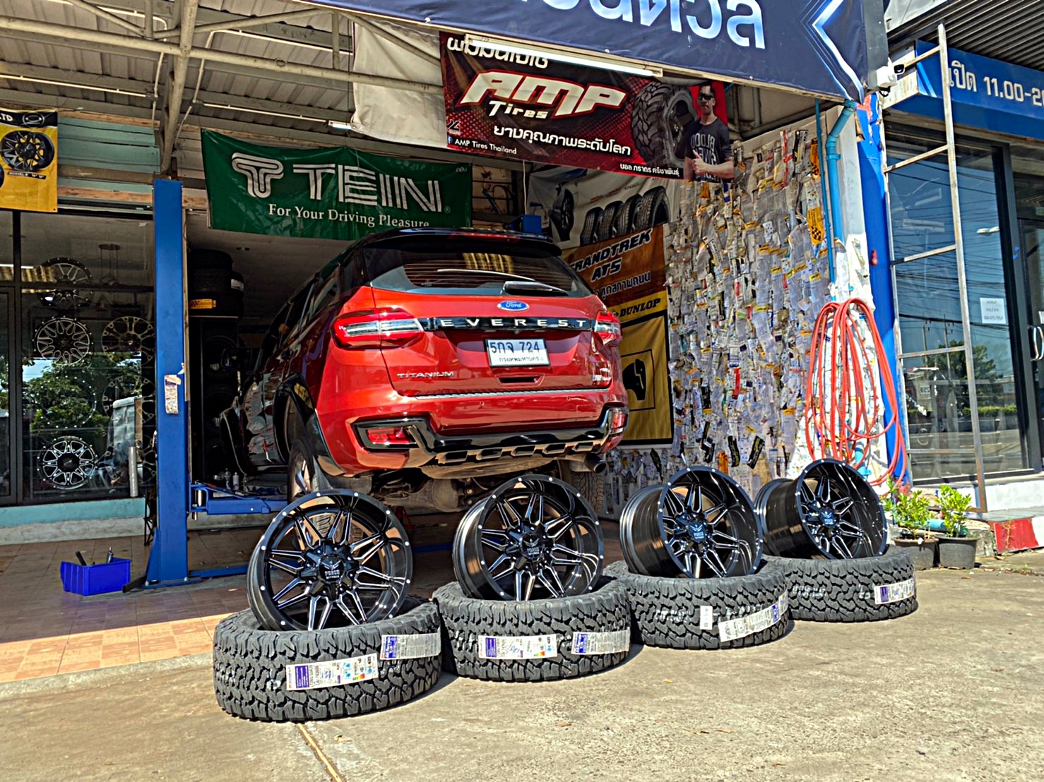 FORD EVEREST จัดทรงเมกาที่ STEP9