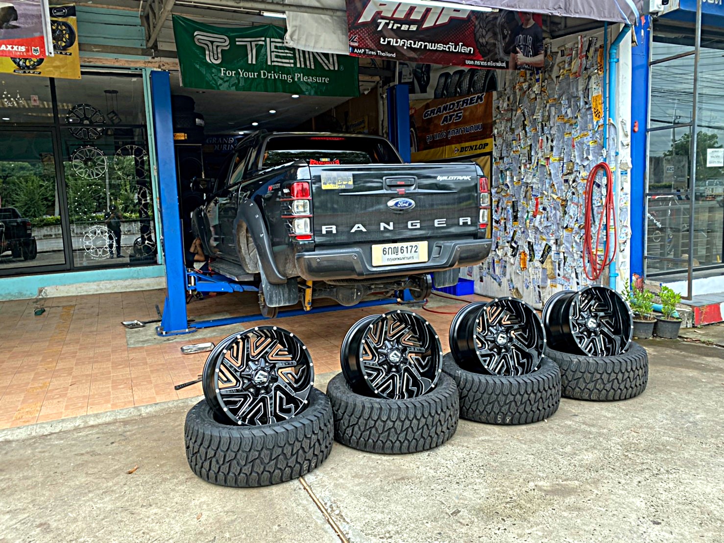 FORD WILDTRAK จัดทรงเมกาที่ STEP9