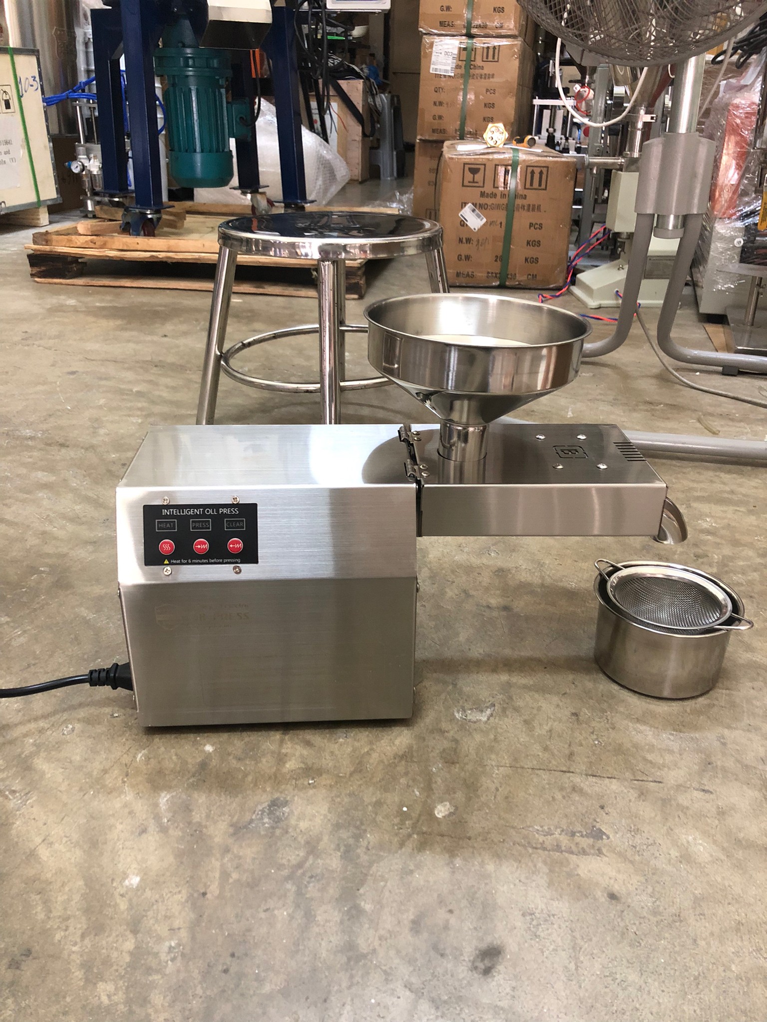 🌈13573 เครื่องสกัดน้ำมัน สแตนเลสไม่เป็นสนิม แบบอัตโนมัติ สำหรับธุรกิจเริ่มต้น SME รุ่น B01