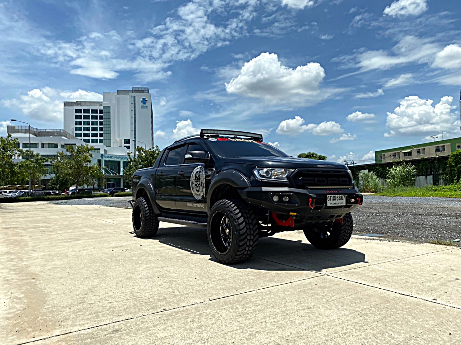 FORD WILDTRACK ทรงเมกา