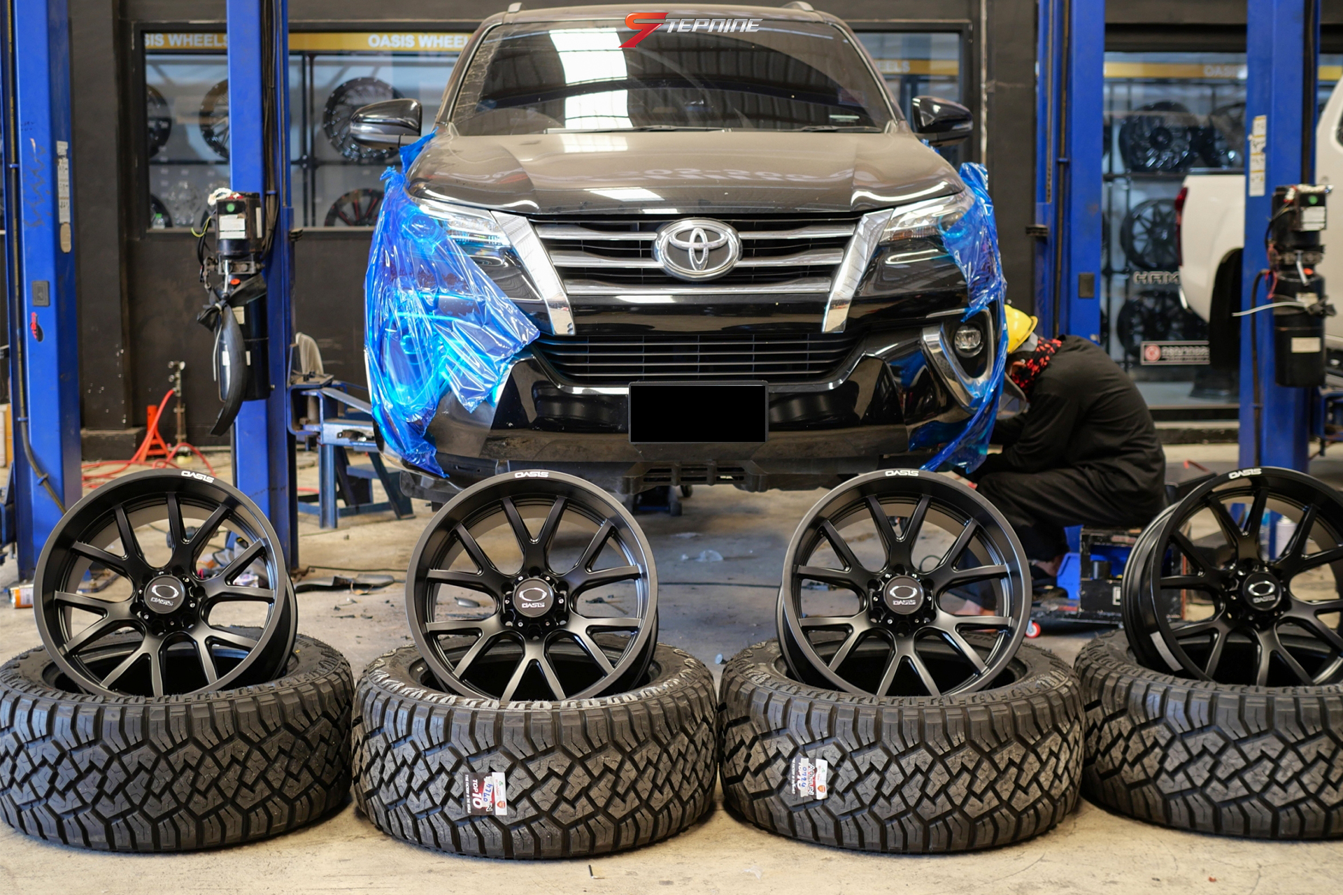TOYOTA FORTUNER ทรงเมกา
