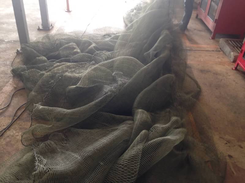 รับเหมาติดตั้งตาข่ายกันนกจำหน่ายตาข่ายกันนกอย่างดี โกดังสินค้าและโรงงาน