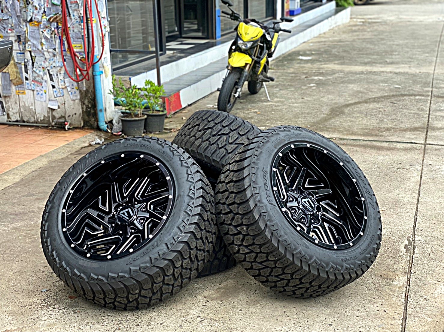 FORD WILDTRAK จัดทรงเมกาที่ STEP9