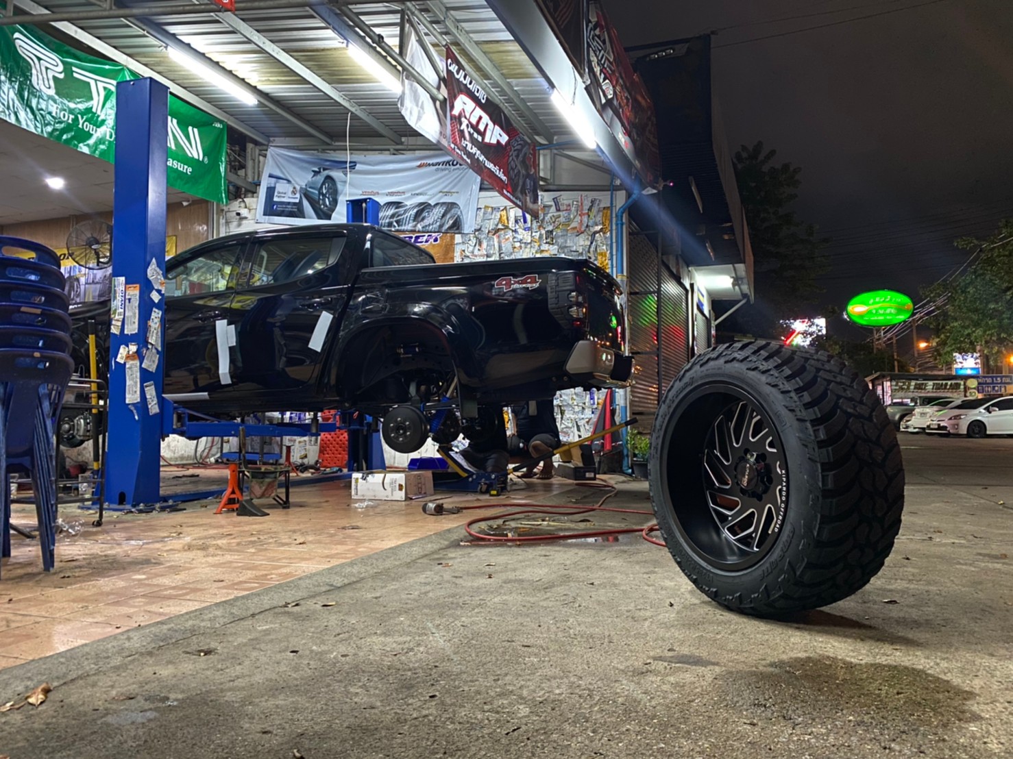 TRITON 4X4 จัดทรงเมกา