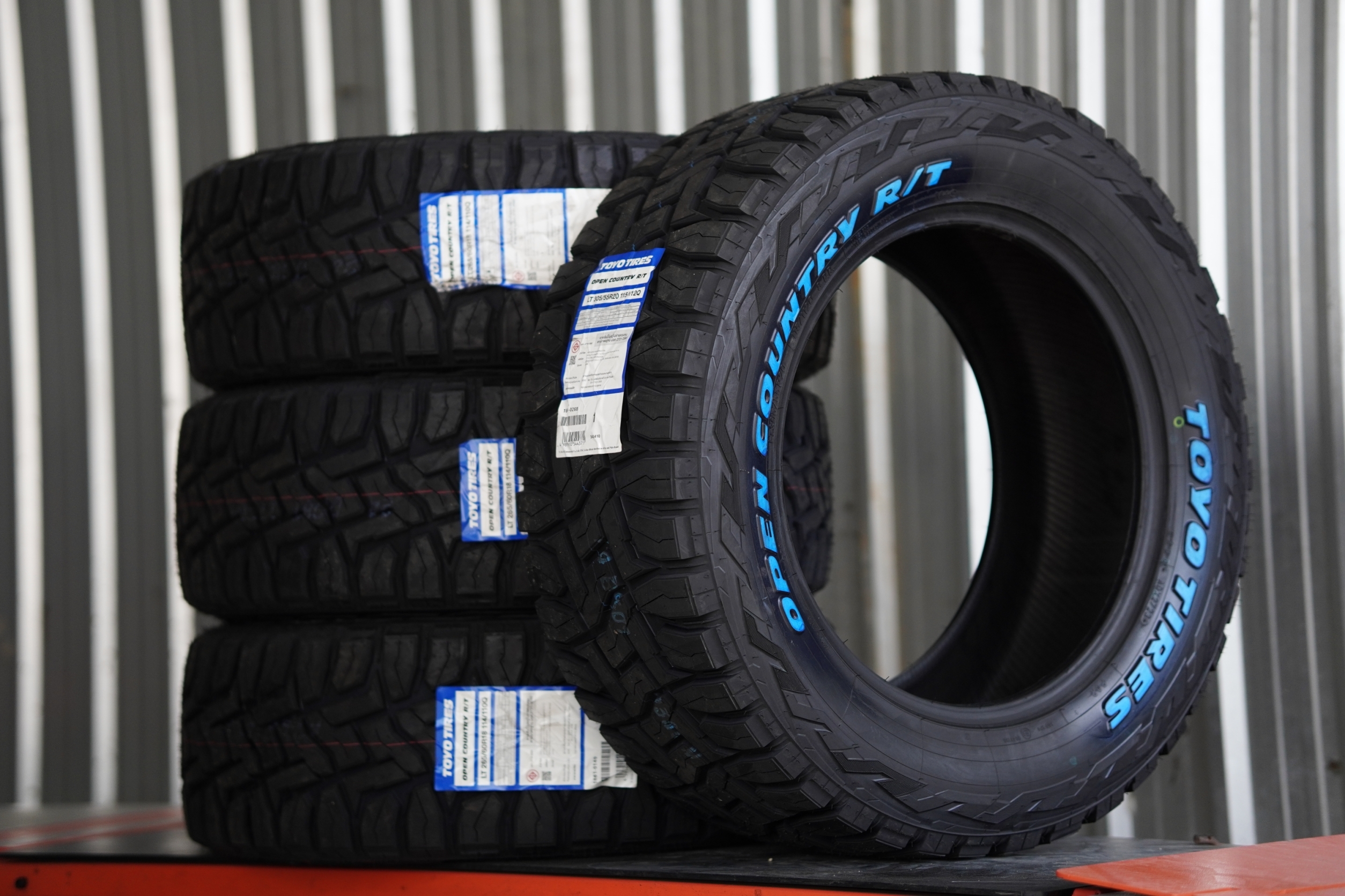 ยางใหม่ TOYO RT 305/55-20 ราคาพิเศษที่ STEP9