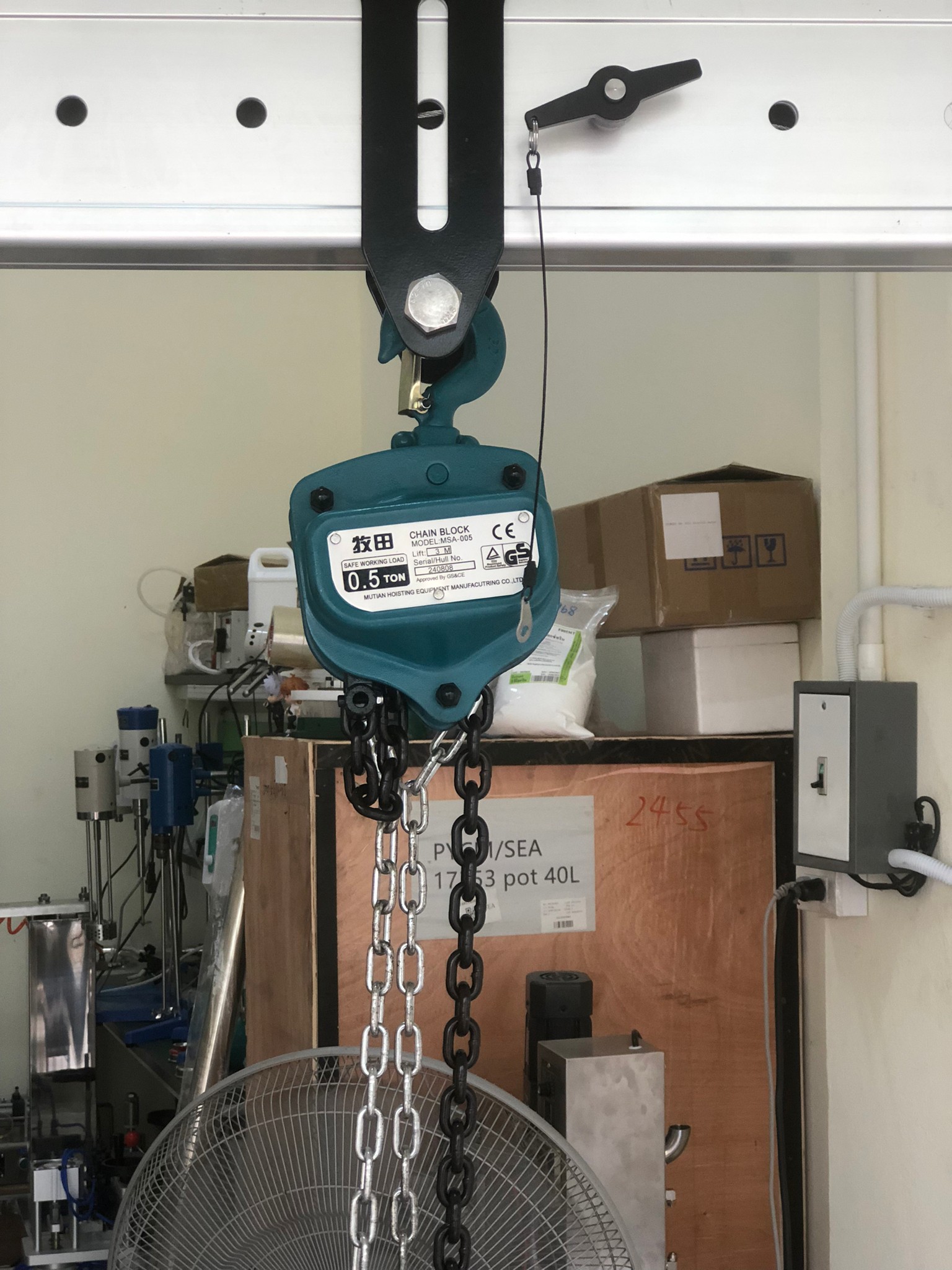 เครนยกของหนัก ปรับระดับ ประกอบเครนใช้งานได้ง่าย + รอกโซ่ มีให้เลือกหลายขนาด Crane01 kld