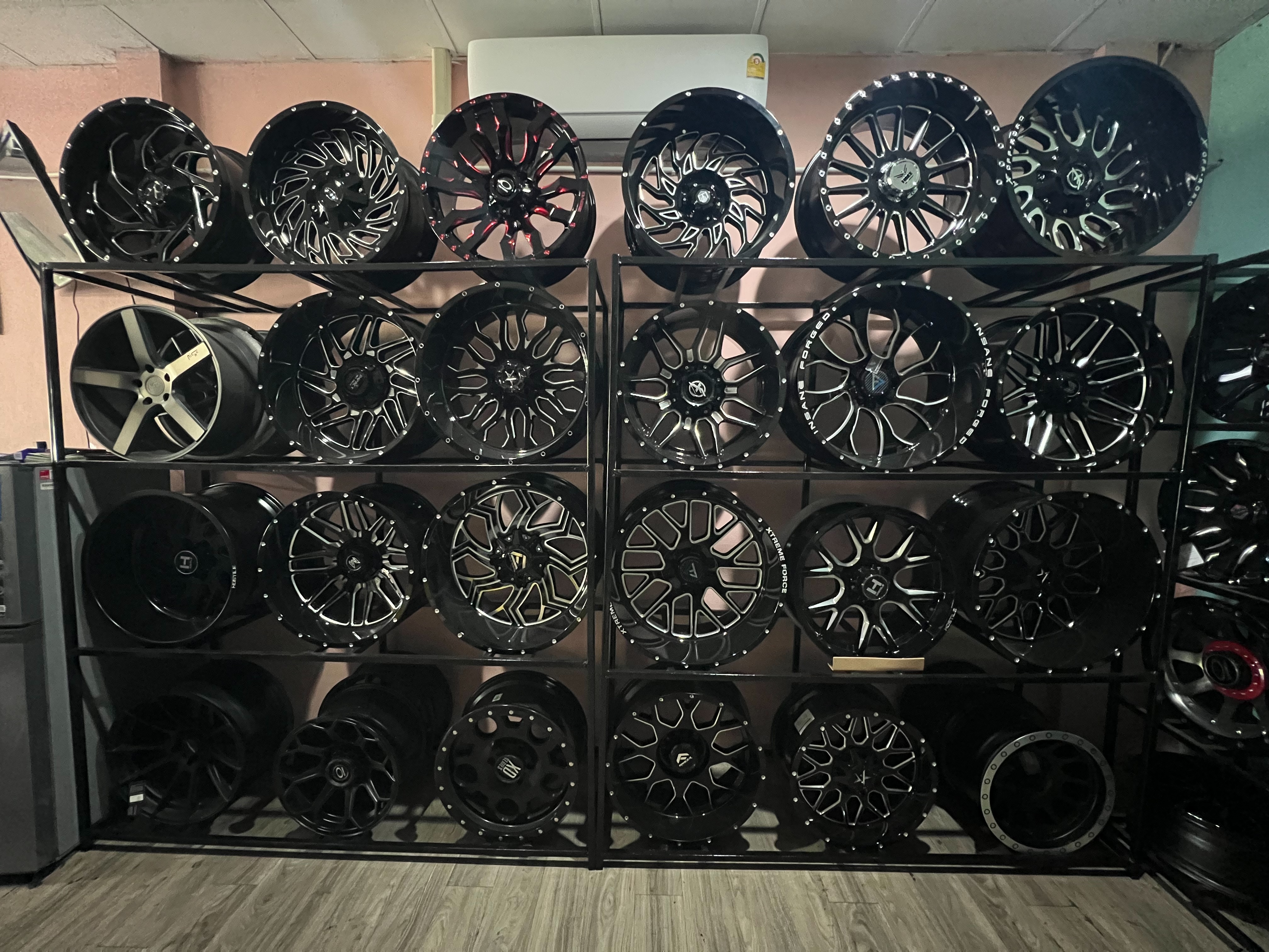 ล้อทรงเมกา ขอบ22 ราคาพิเศษ