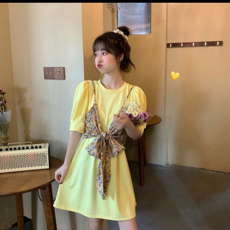 เดรสพร้อมครอปสายเดี่ยวลายดอกไม้