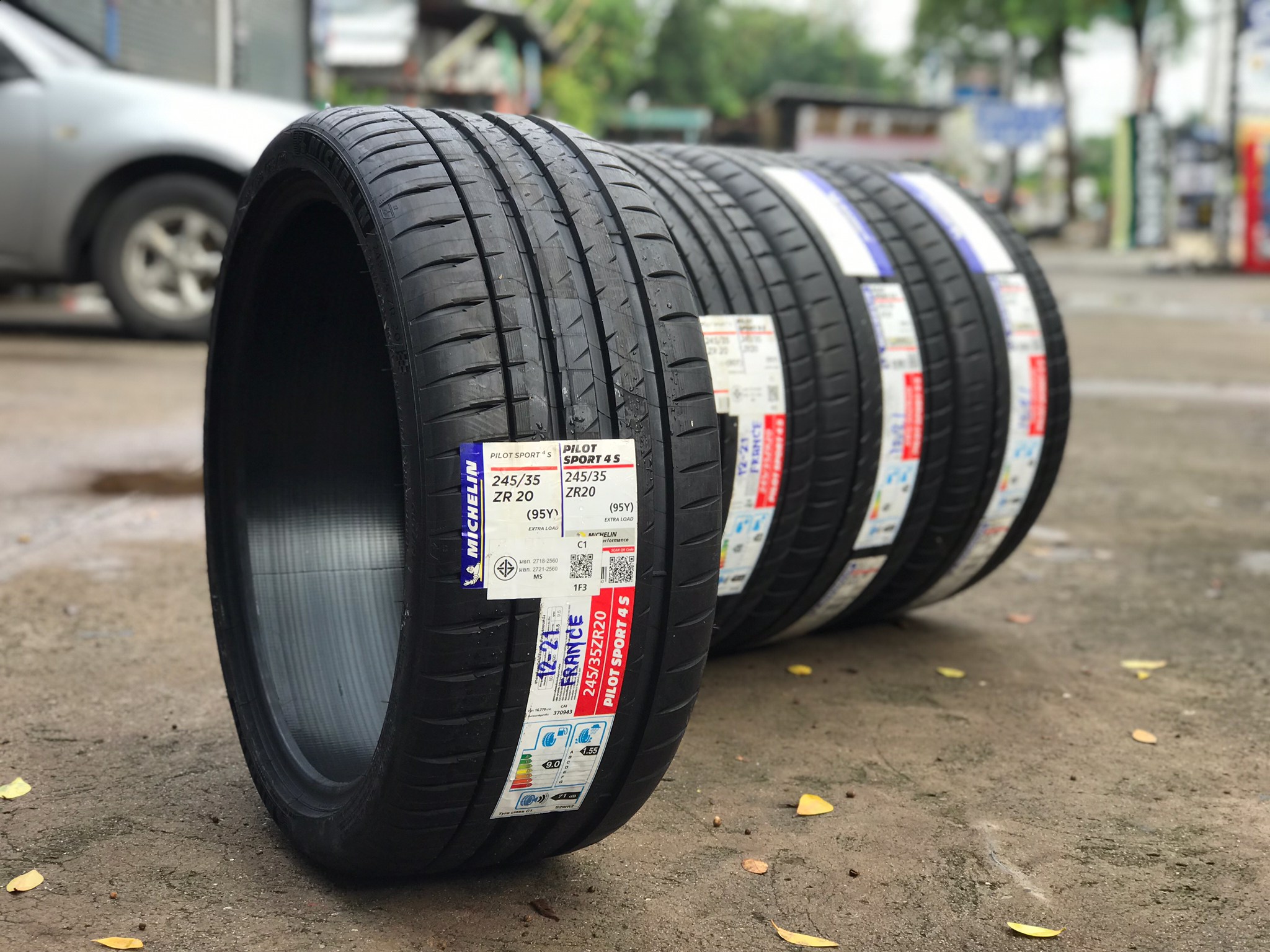 MICHELIN PILOT SPORT4S 245/35-20 ราคาถูกสั่งได้ทุกรุ่นที่ STEP9