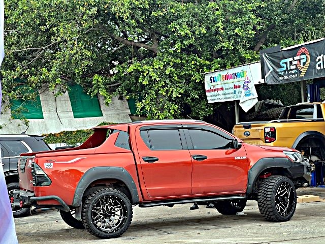 #TOYOTA_REVO จองคิวมาจากหนองบัวลำภู