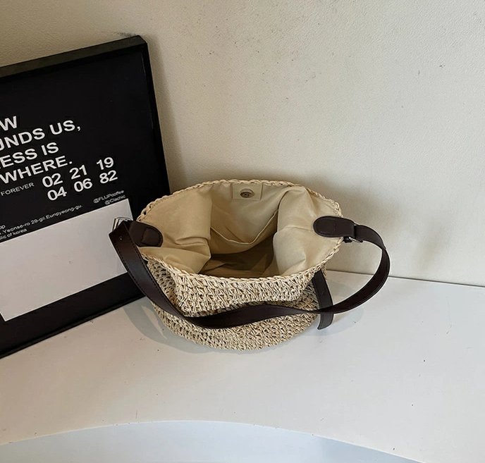 กระเป๋าสานเกาหลี สะพายสายหนัง แฟชั่นมินิมอล สายปรับได้🎐