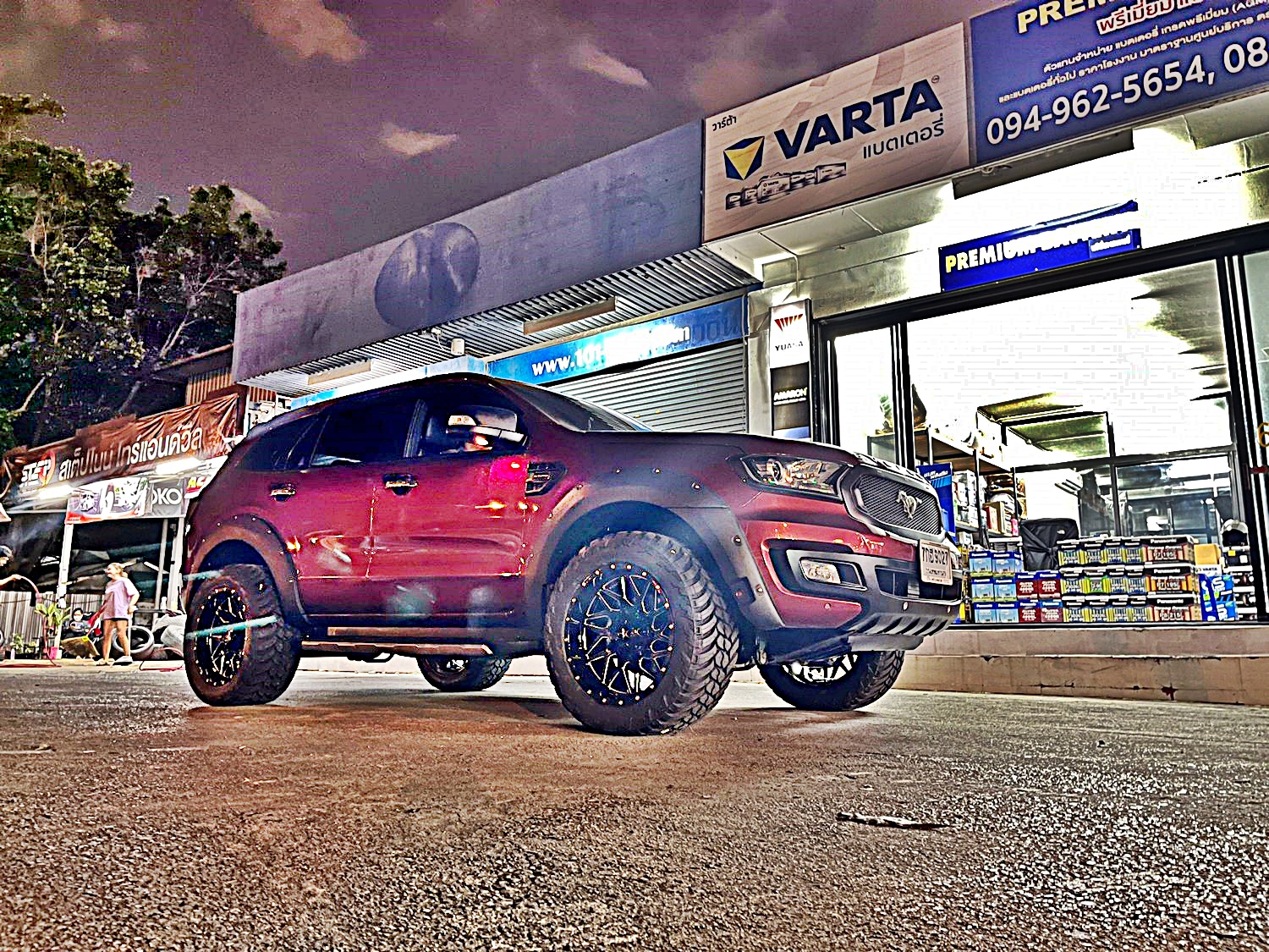 FORD EVEREST แบบไม่ยก โคตรเต็ม