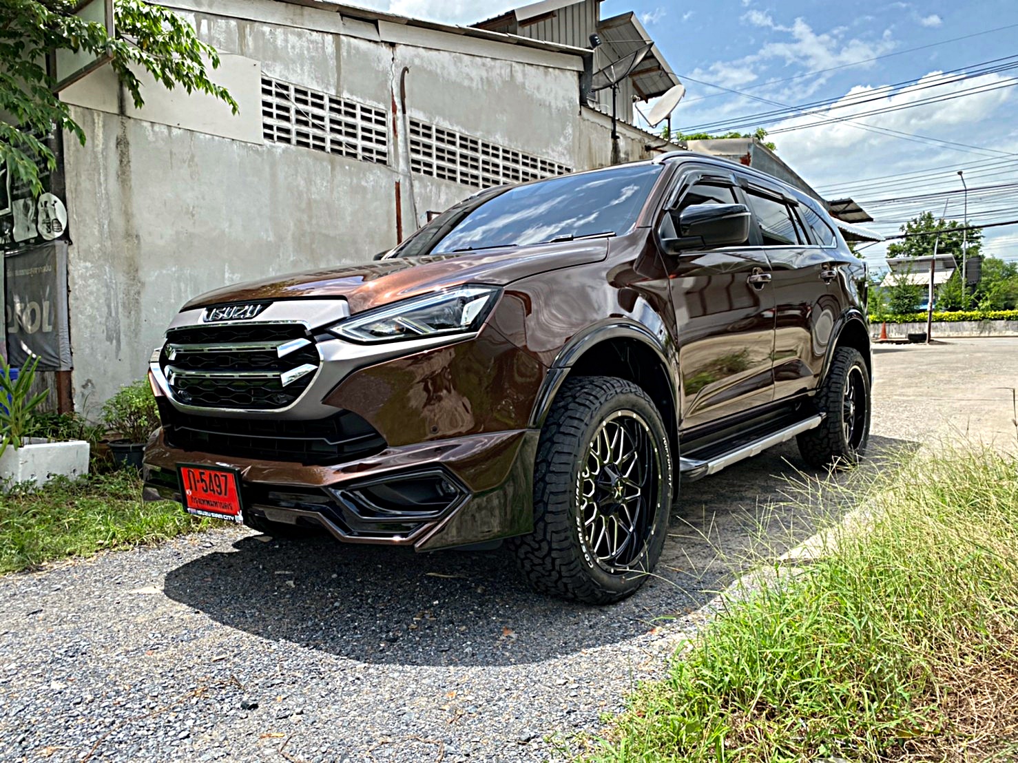 MU-X แต่งออฟโรด แบบไม่ยกที่ STEP9