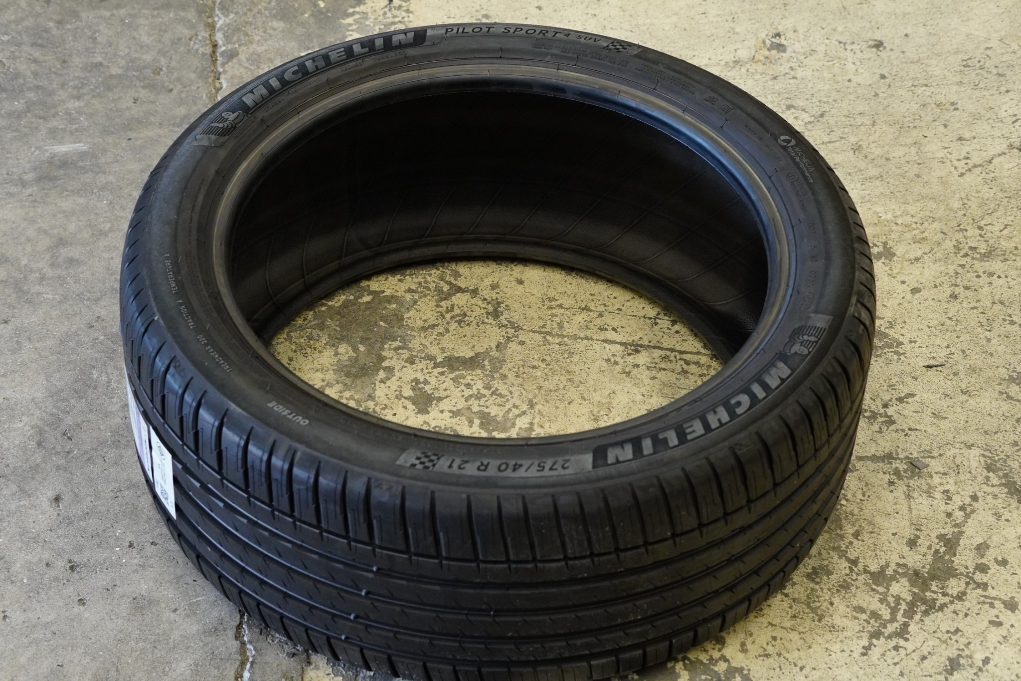 ยาง MICHELIN 275/40-21 PILOTSPORT4S ยาง MICHELIN 315/35-21 PILOTSPORT4S