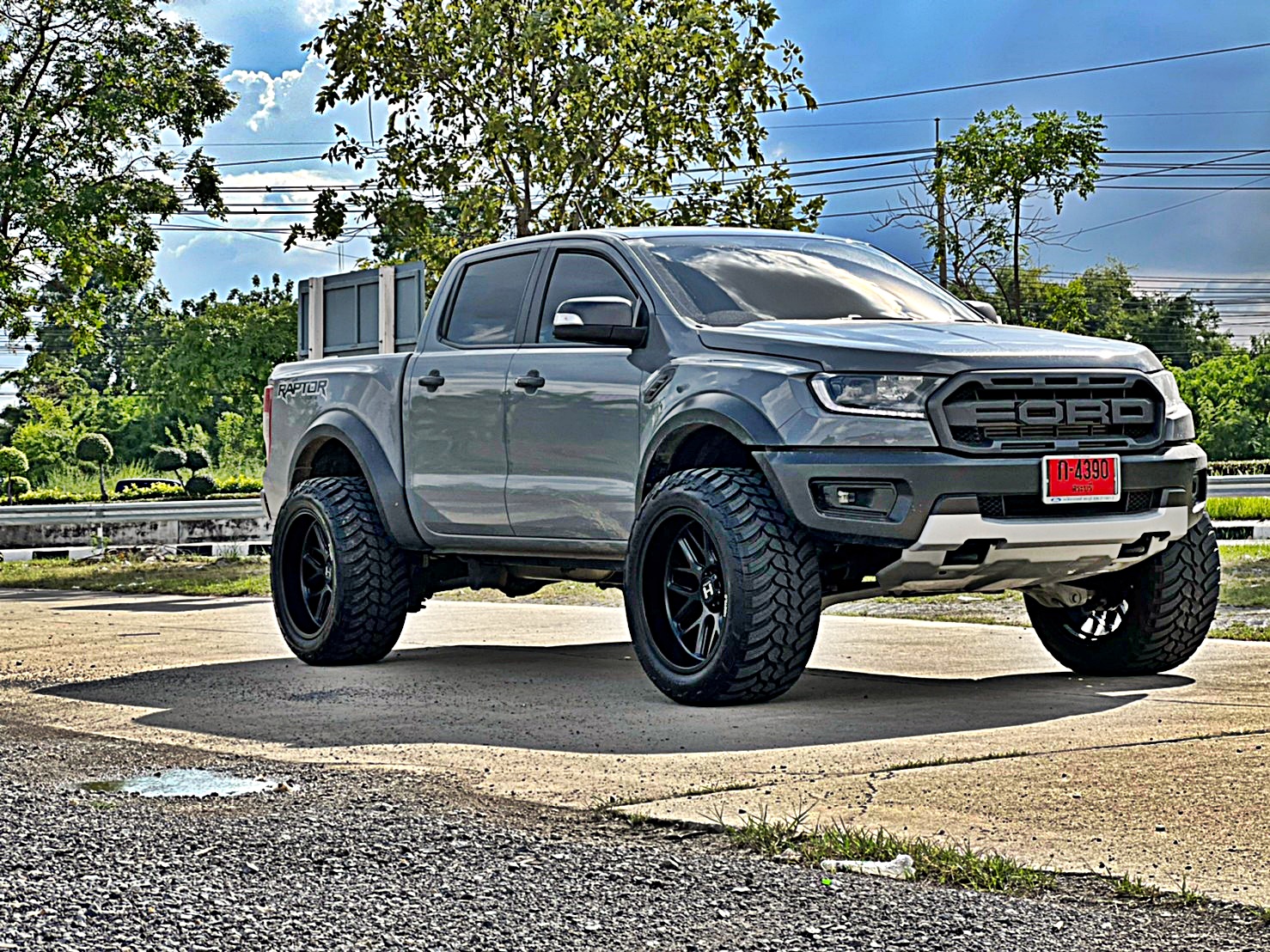 FORS RAPTOR ทรงเมกา ล้อ HOSTILE H120