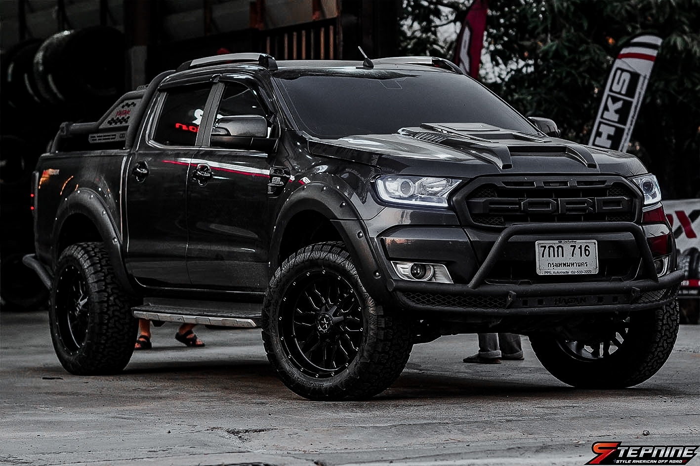 FORD RANGER แต่งทรงเมกา