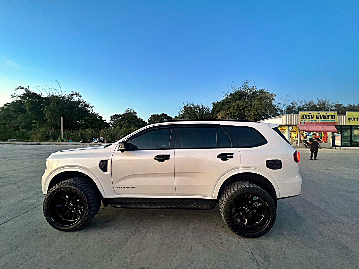 FORD EVEREST NEXTGEN ล้อแท้ HOSTILE H120 ขอบ22 ที่ STEP9