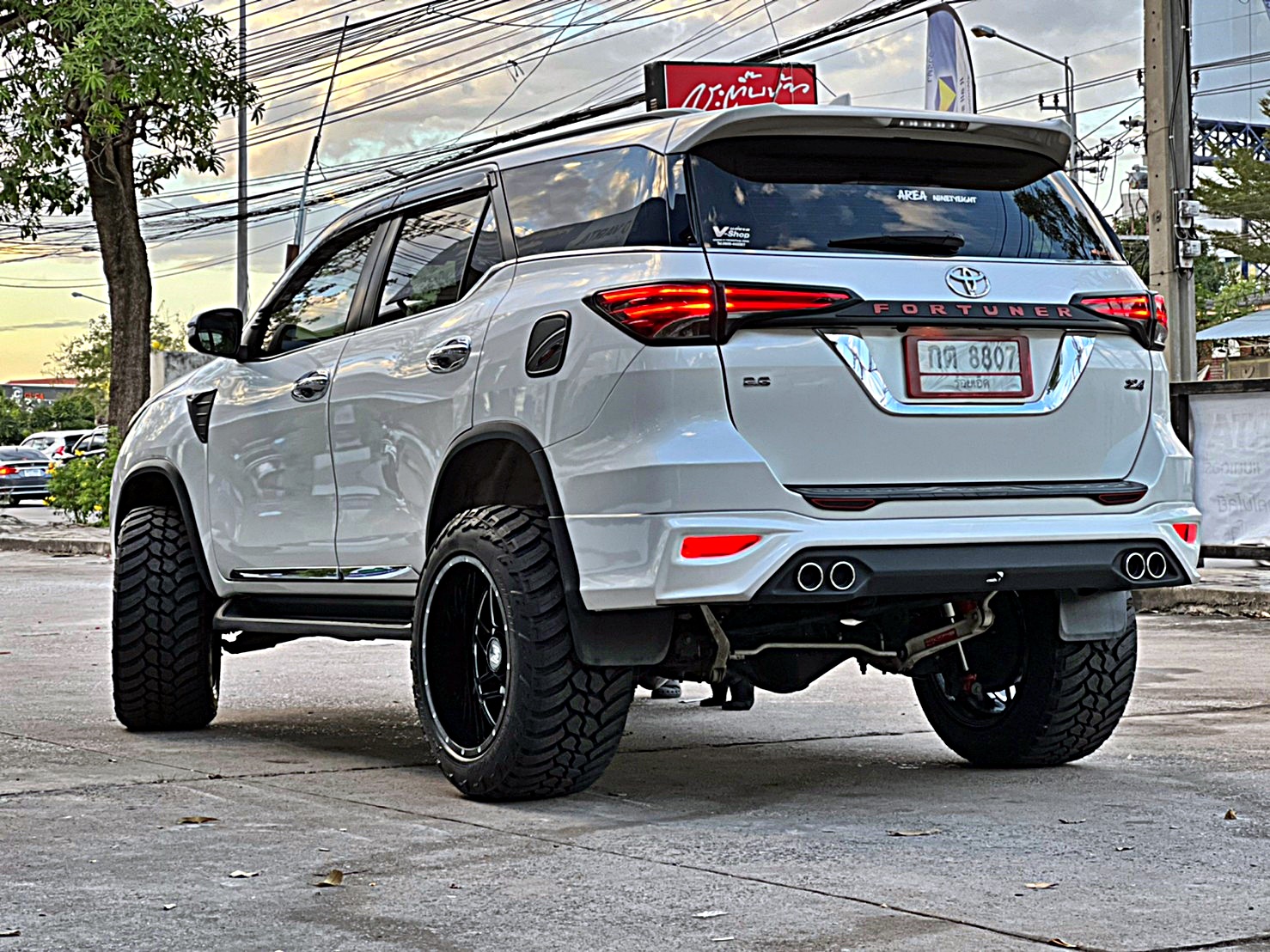 FORTUNER ทรงเมกา ล้อขอบ20 ที่ STEP9