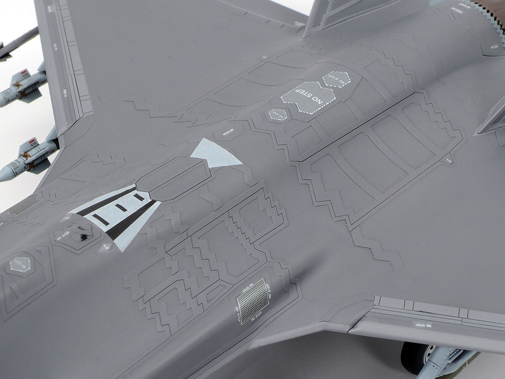 1/72 SCALE LOCKHEED MARTIN(R) F-35(R)A LIGHTNING Ⅱ(R)