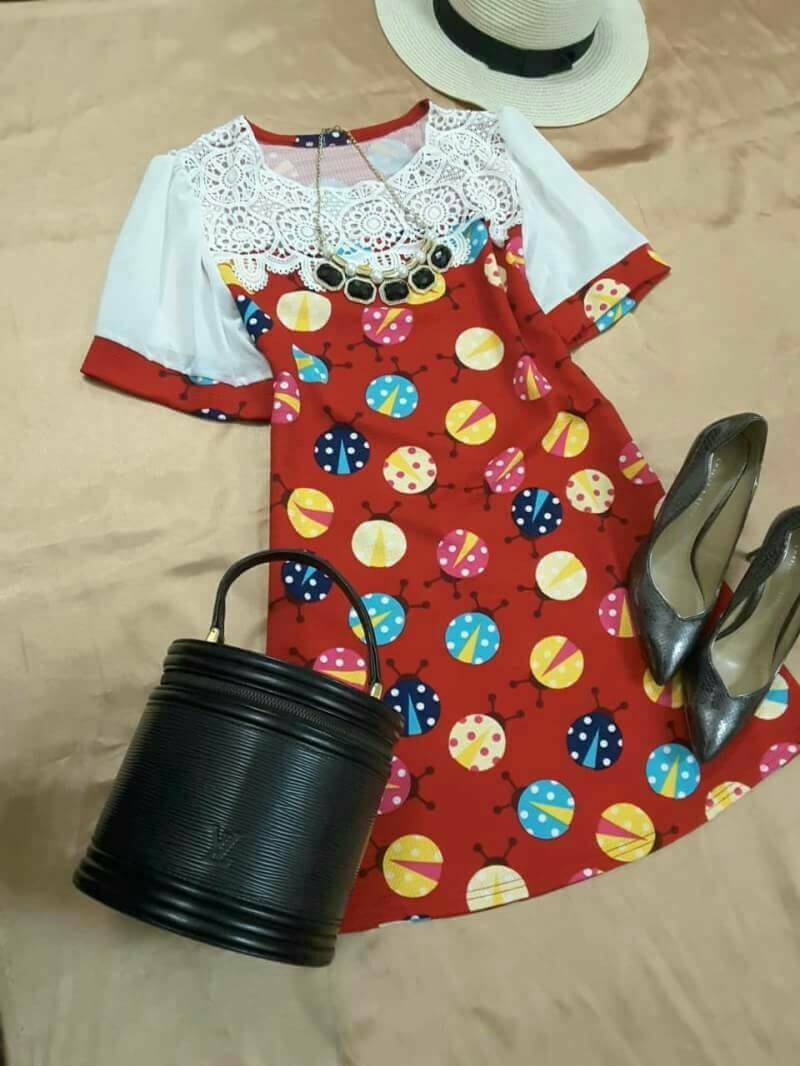 เดรสสาวอวบ คอลูกไม้