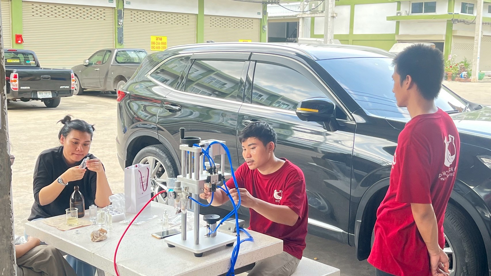 🌈15920 เครื่องหนีบปิดขอบฝาขวดน้ำหอม กึ่งอัตโนมัติ สะดวกไม่ต้องออกแรง รุ่น CYT-01