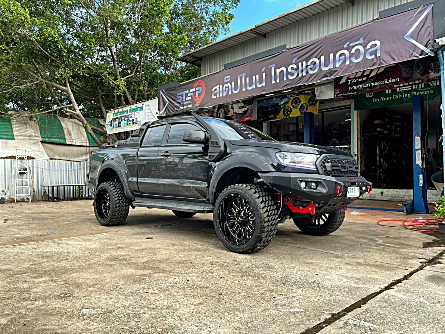 FORD RANGER จัดทรงเมกา ขอบ22 ที่ STEP9