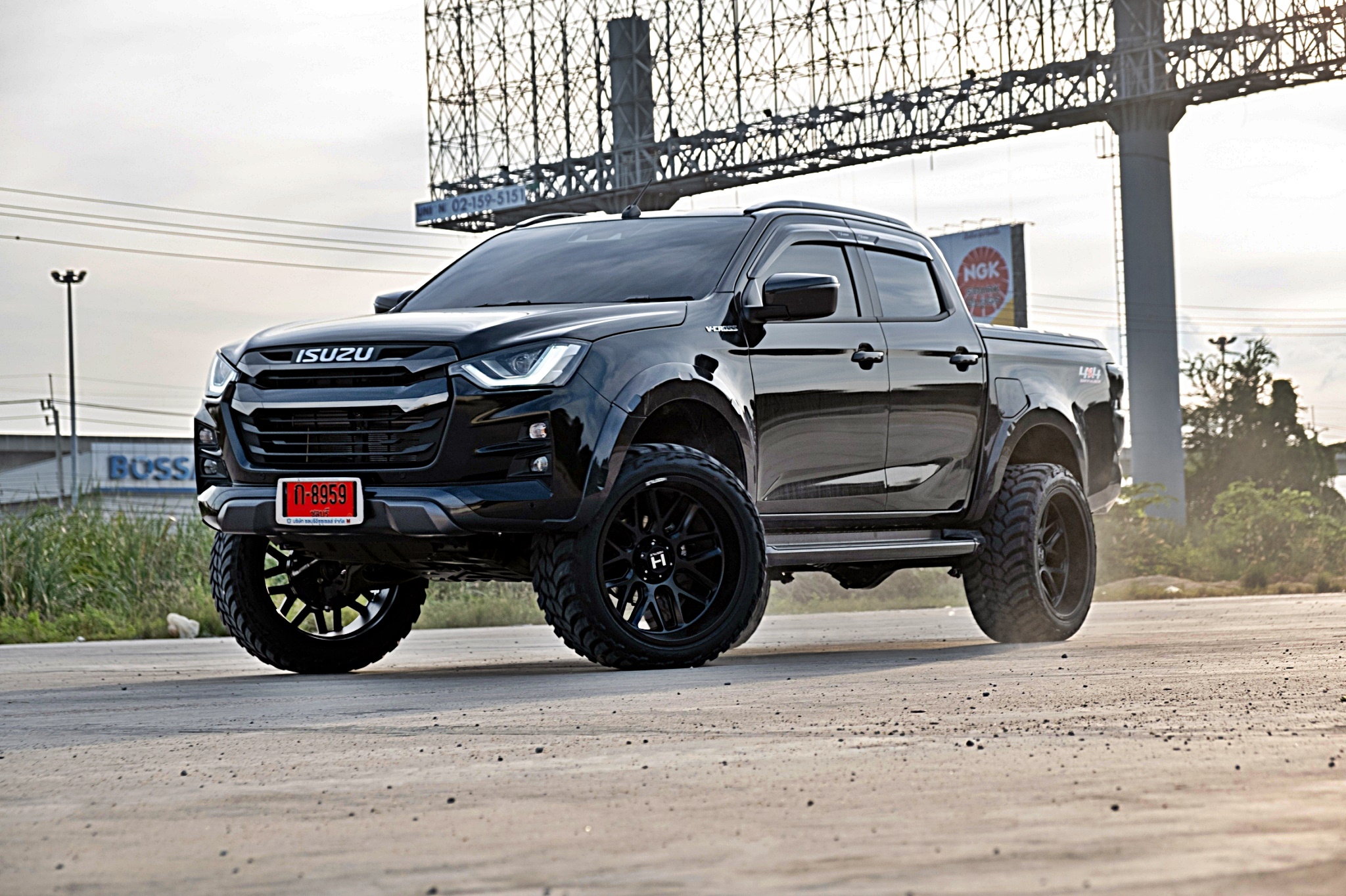 ล้อแท้ HOSTILE H120 ขอบ22 ใส่ D-MAX