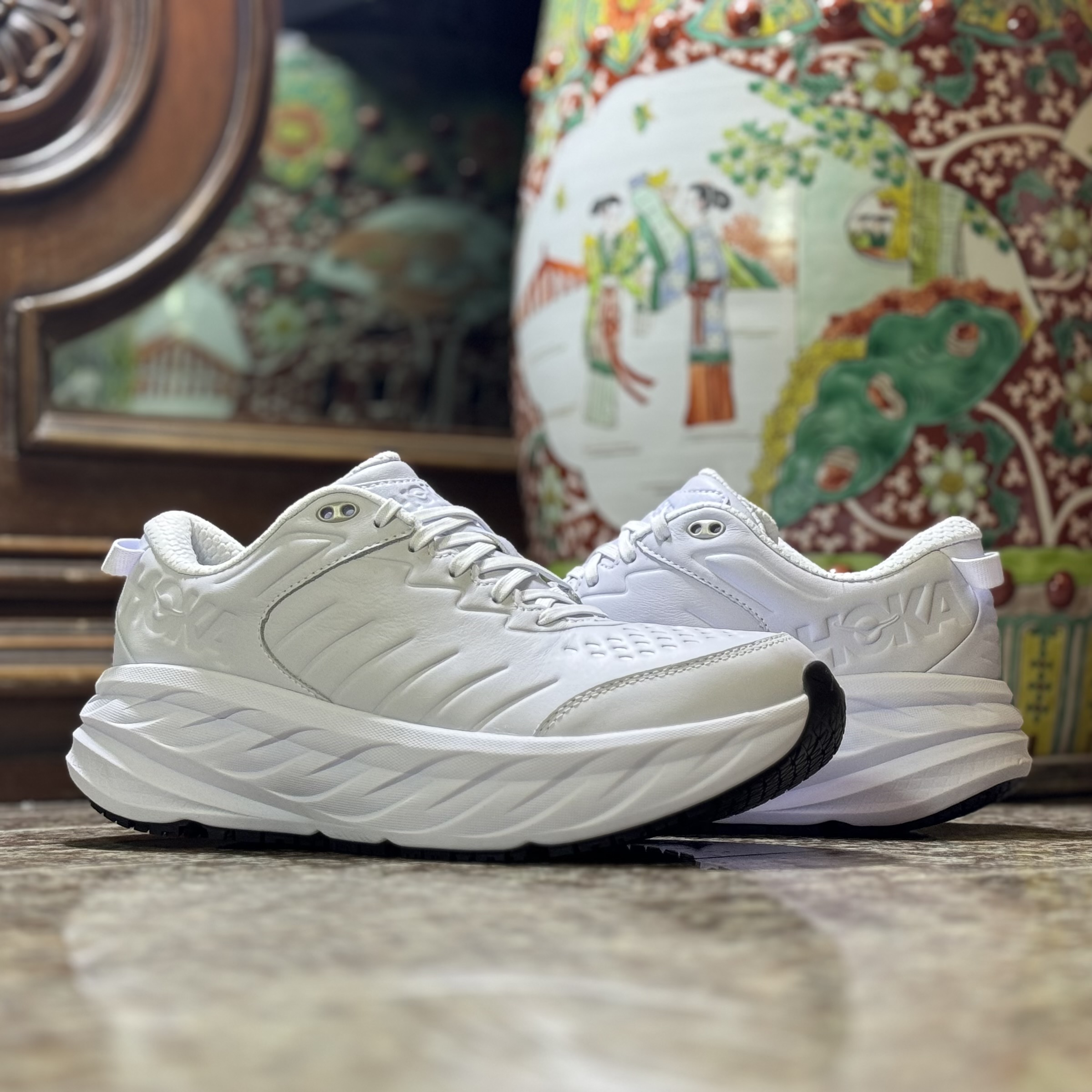 รองเท้า HOKA Bondi SR ‘TripleWhite’ (M10.5US)
