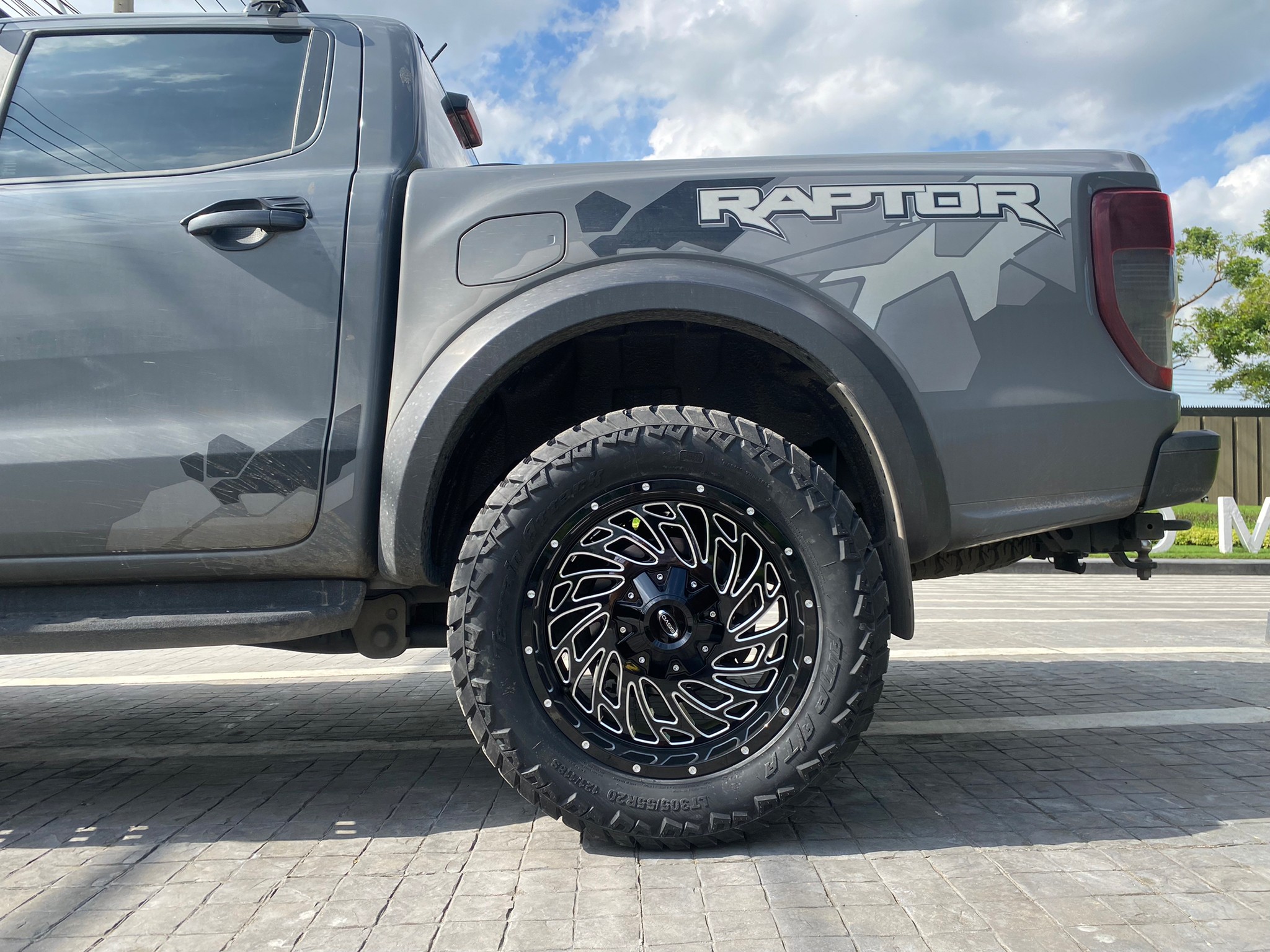 ชุดเเต่ง FORD RAPTOR! OASIES E120 20X10 -19 BMI AMP ATA 305/55R20 Y22 ยกก้อนรองหน้า + แต่งซุ้ม