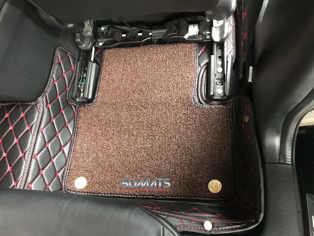 พรมปูพื้นรถยนต์ 7D HONDA CIVIC FK 5ประตู ปี2017-21 สีดำด้ายแดง +ใยสีน้ำตาลเข้ม เข้ารูป เต็มคัน