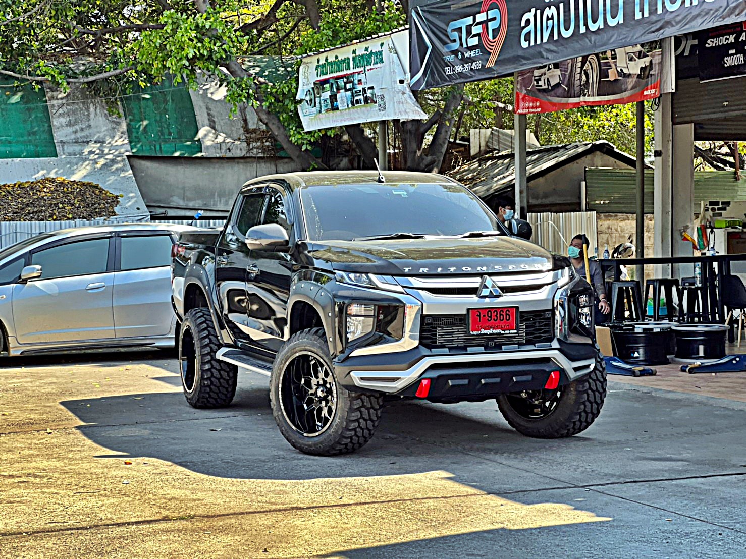 TRITON ทรงเมกา ล้อ FORCE ที่ STEP9