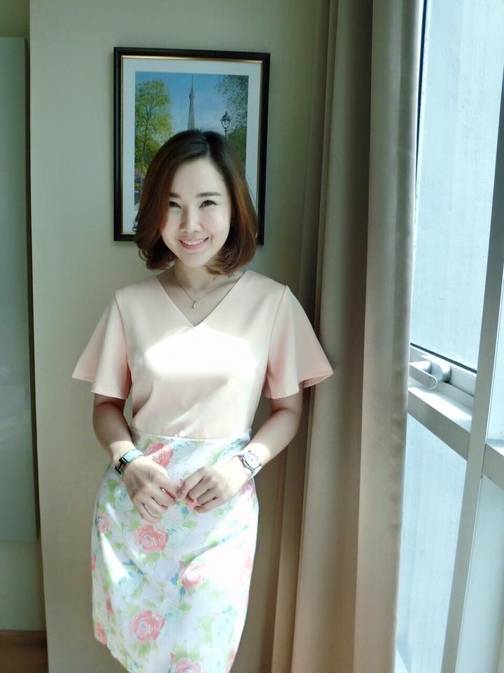Dress ช่วงบนผ้าพื้น ช่วงกระโปรงพิมพ์ลาย