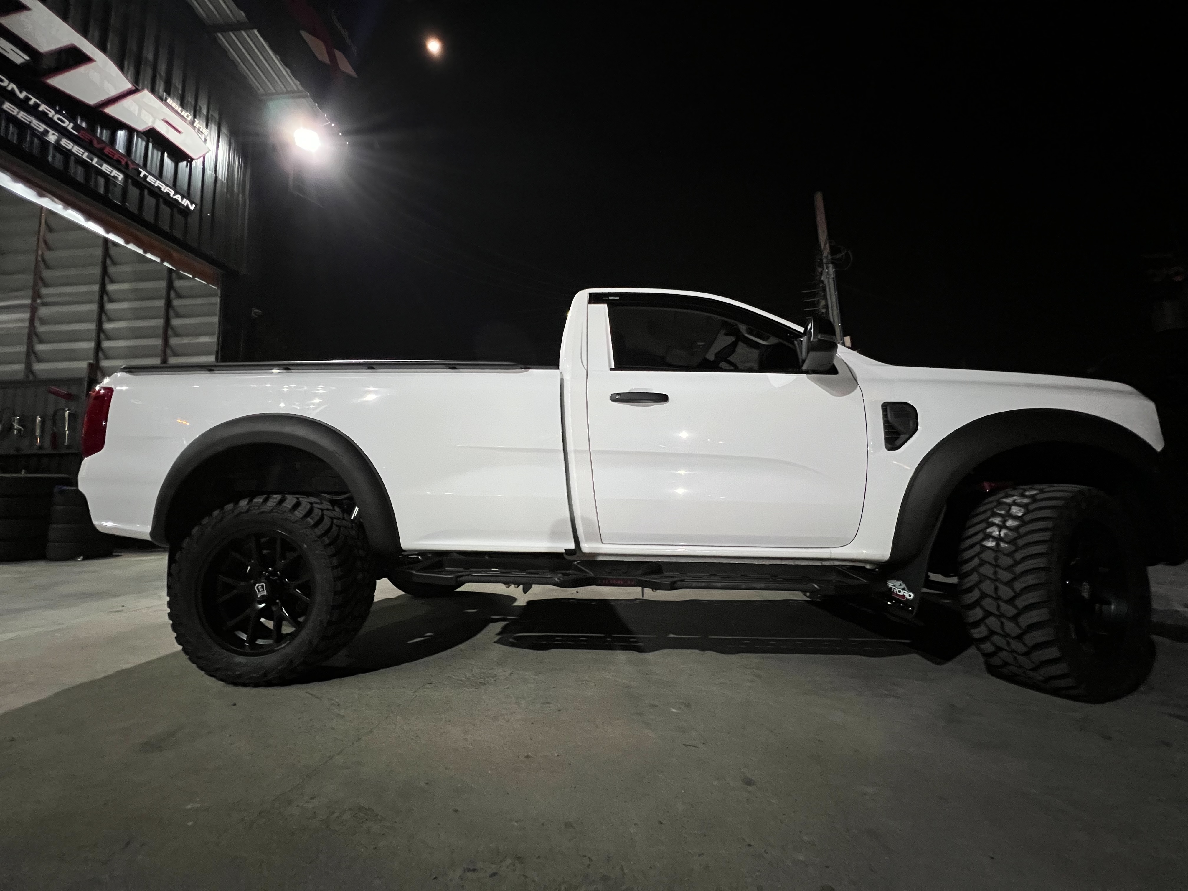 FORD NEXTGEN หัวเดียว จองคิวมาจาก ร้อยเอ็ด ทำทรงเมกา ที่ STEP9